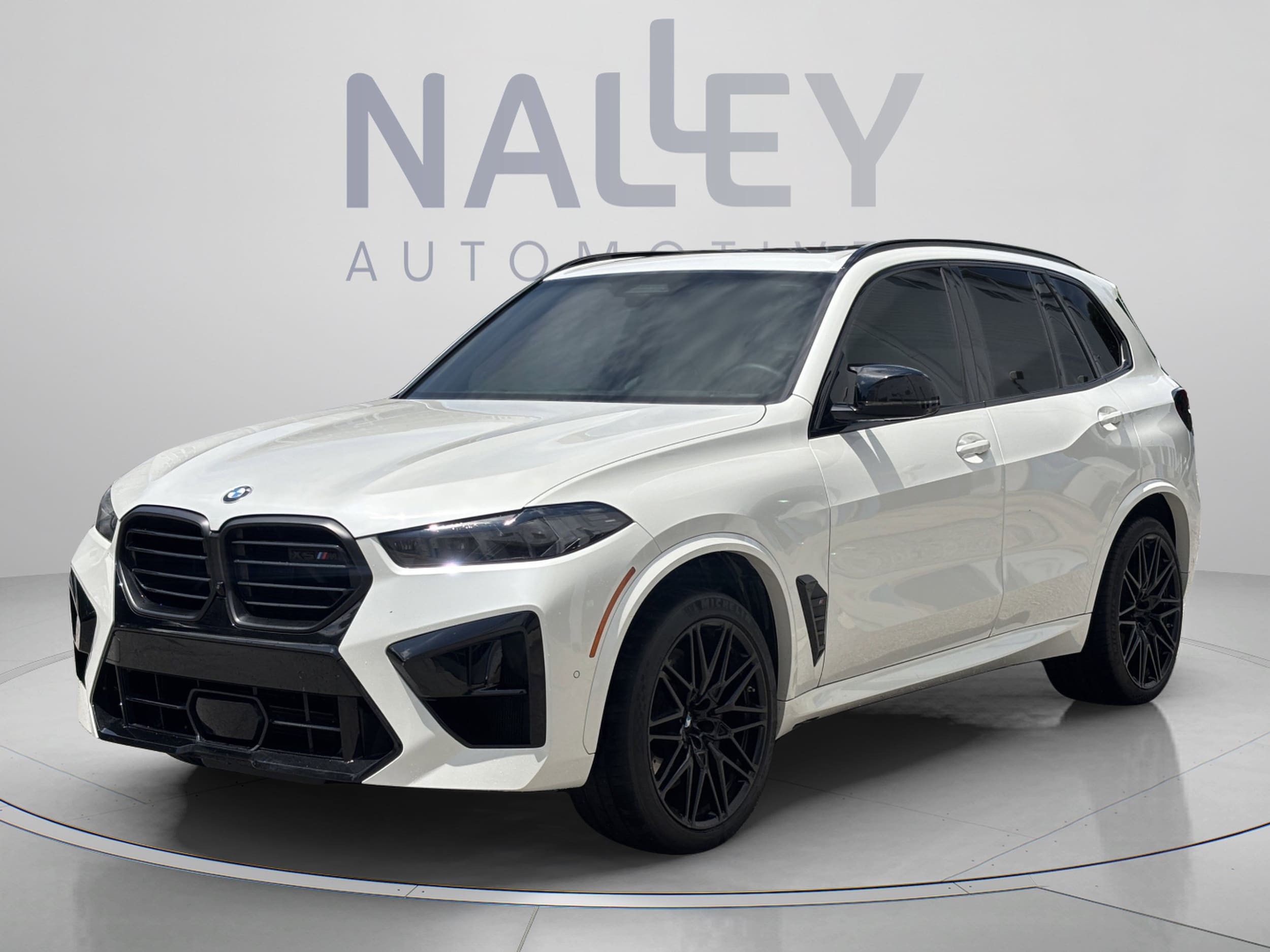 2025 BMW X5 M Competition's photo