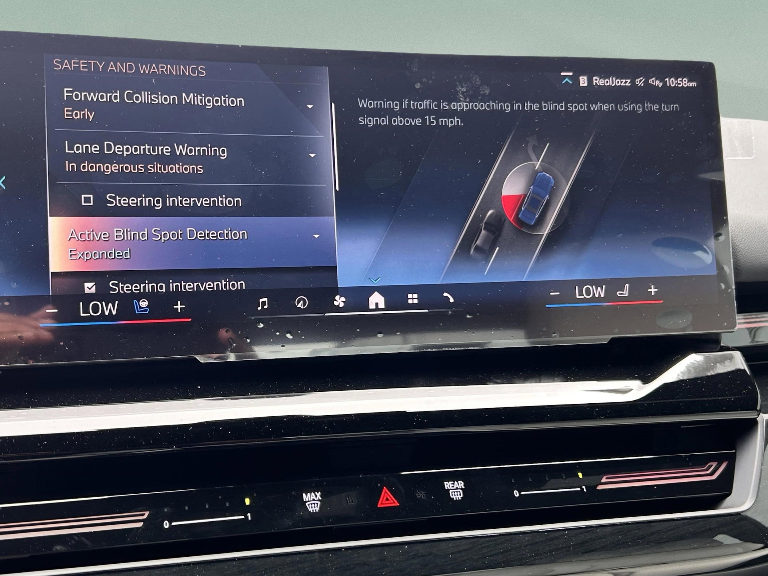 2025 BMW 5 Series 530i - Photo 17