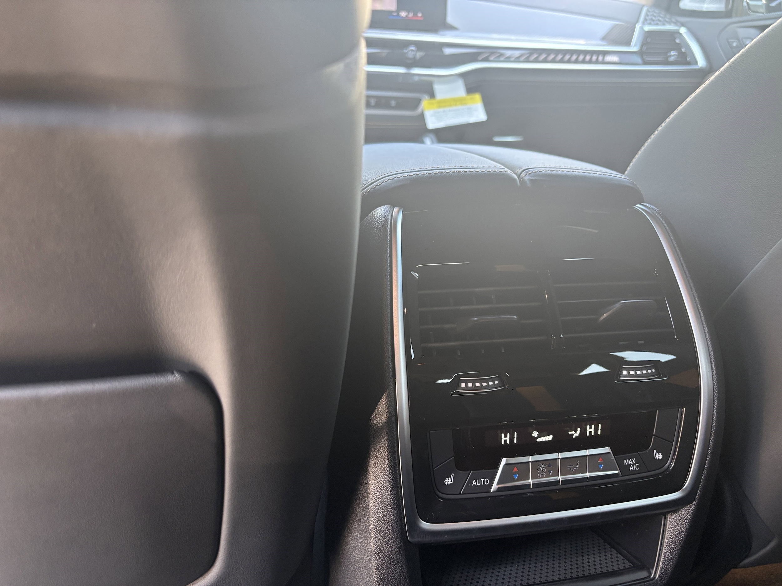 2026 BMW X6 M X6 M - Photo 28