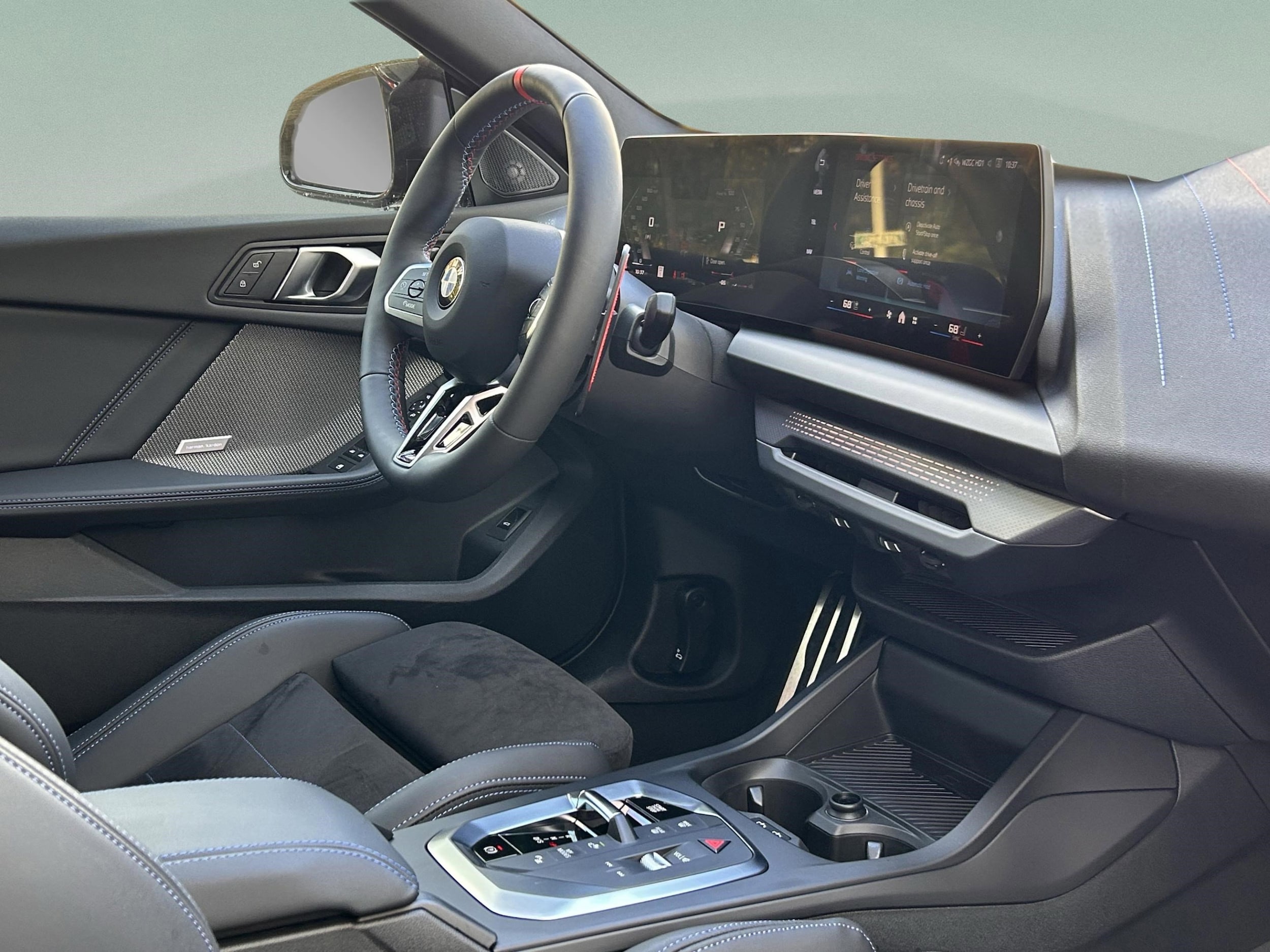 2025 BMW 2 Series M235 - Photo 29