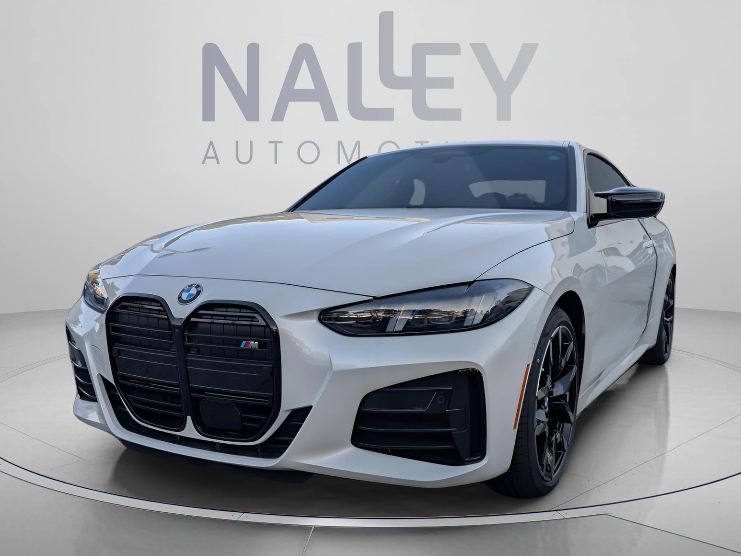 2026 BMW 4 Series M440i Coupe's photo