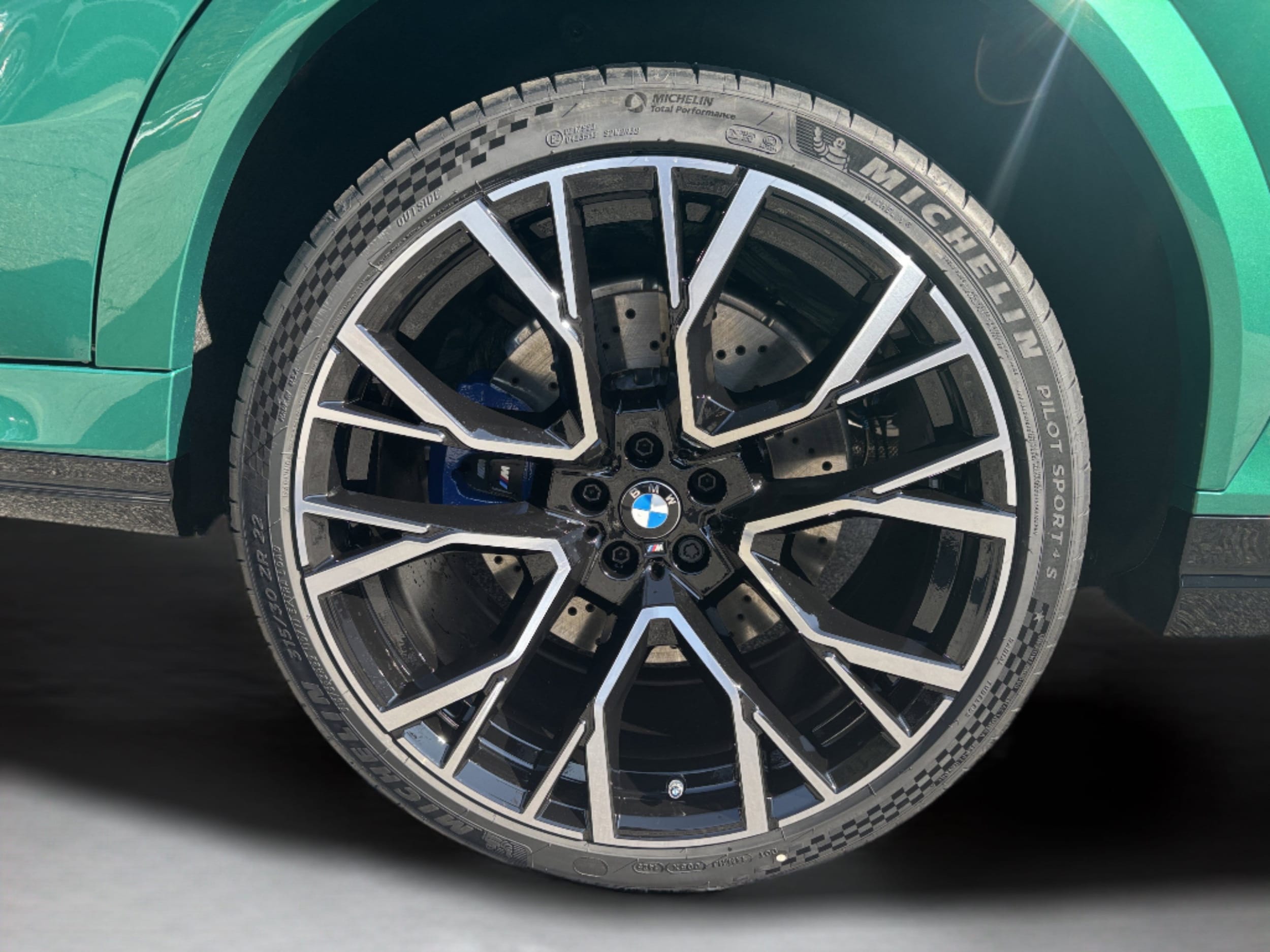 2026 BMW X6 M X6 M - Photo 35