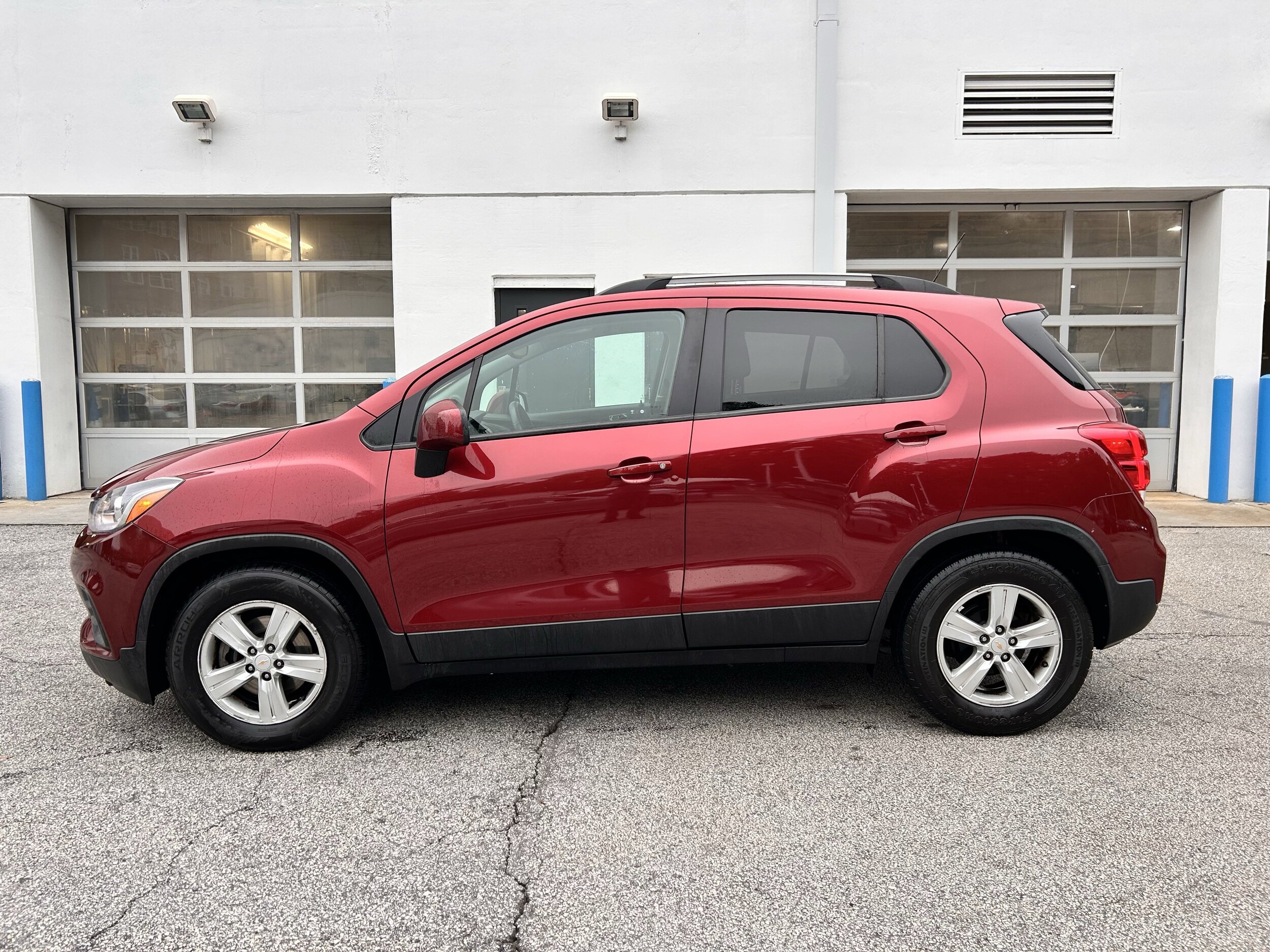 Used 2021 Chevrolet Trax LT with VIN KL7CJLSB2MB329199 for sale in Decatur, GA