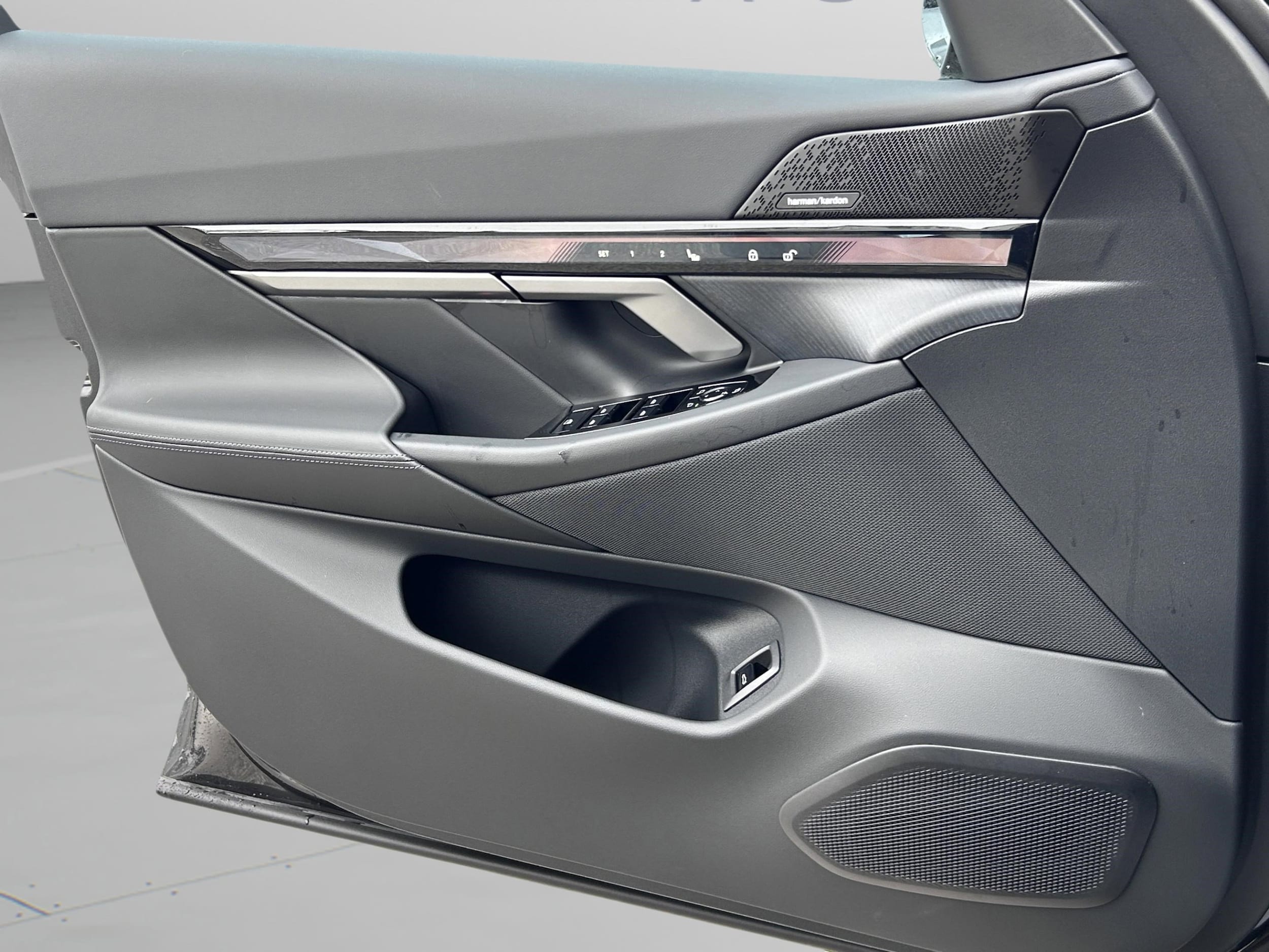 2026 BMW i5 40 - Photo 24