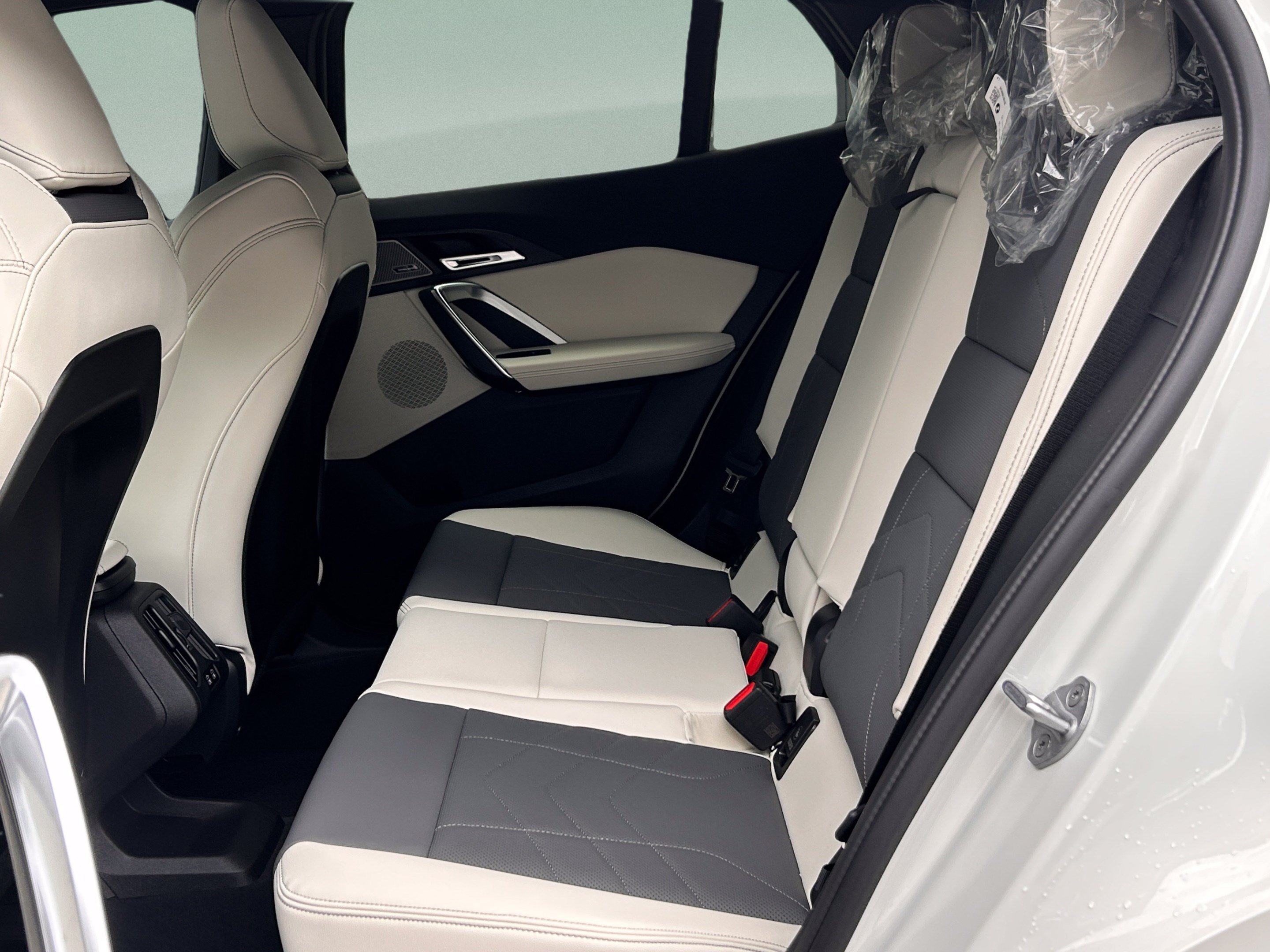 2026 BMW X2 28i - Photo 20