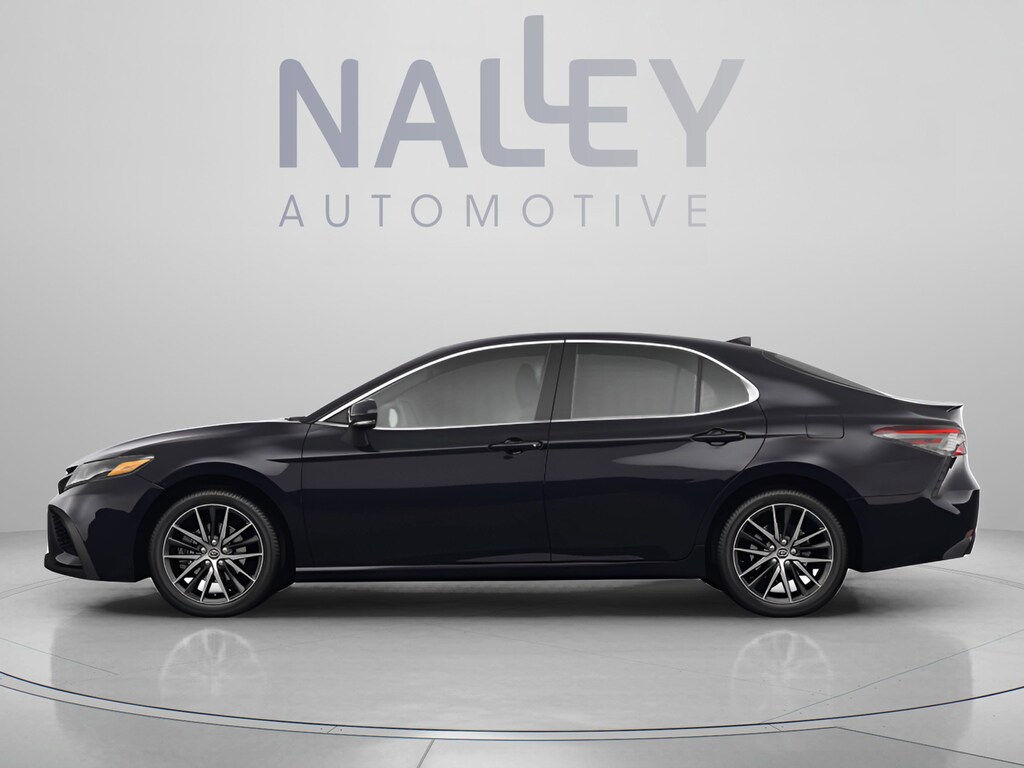 Used 2023 Toyota Camry SE Sedan