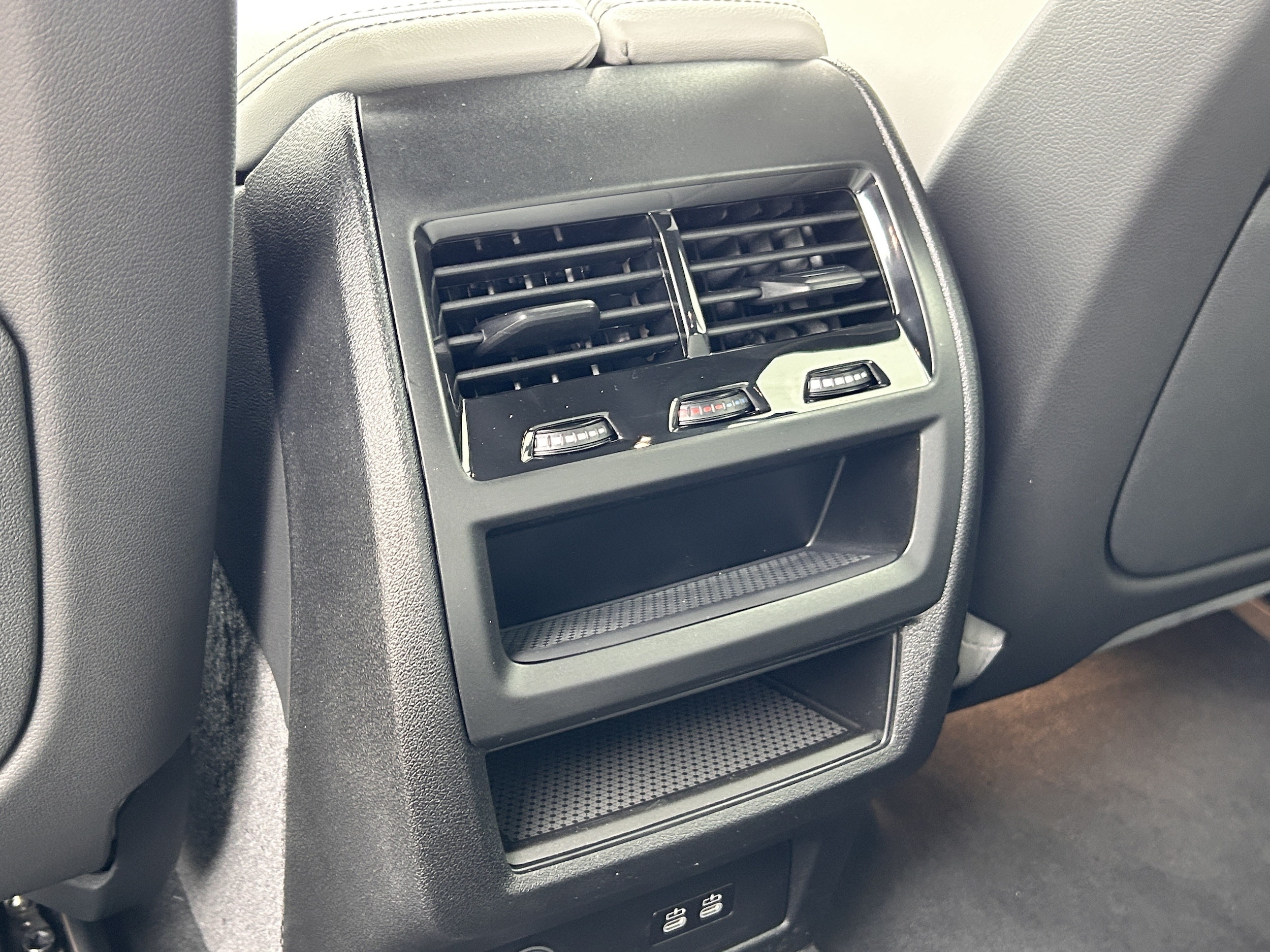 2026 BMW X5 40i - Photo 33