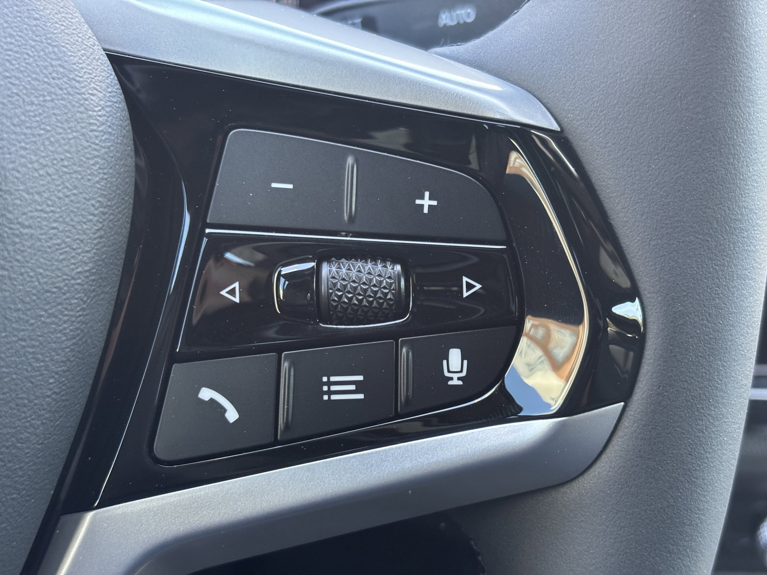 2026 BMW i4 40 - Photo 10
