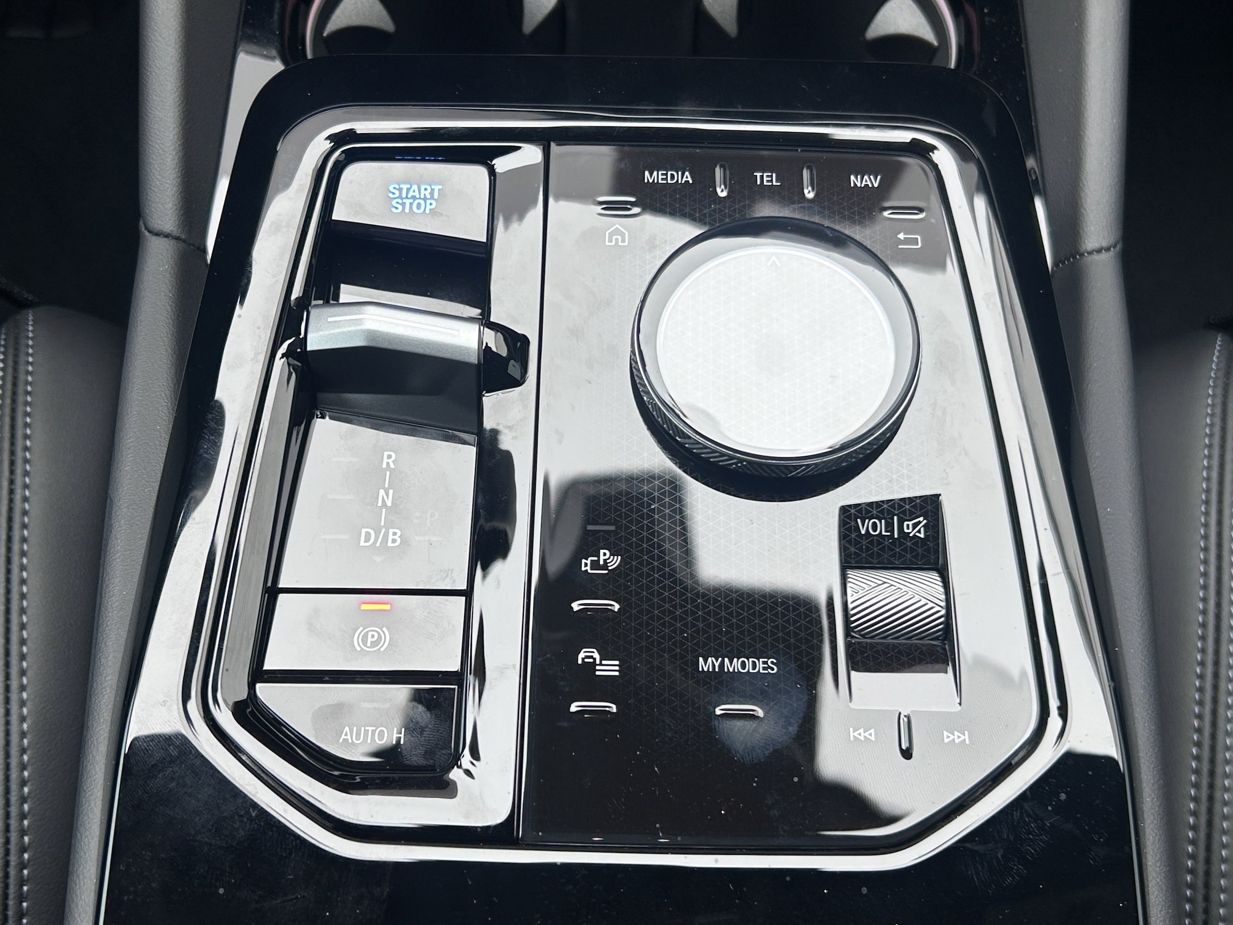 2026 BMW i5 40 - Photo 13