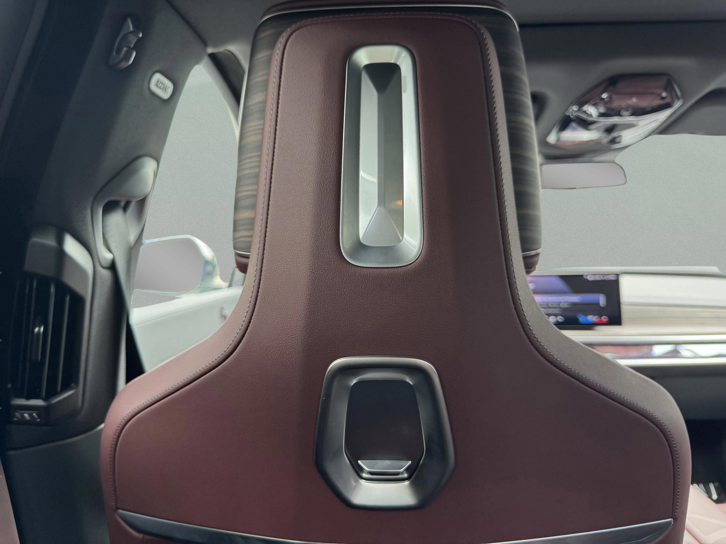 2025 BMW i7 60 - Photo 27