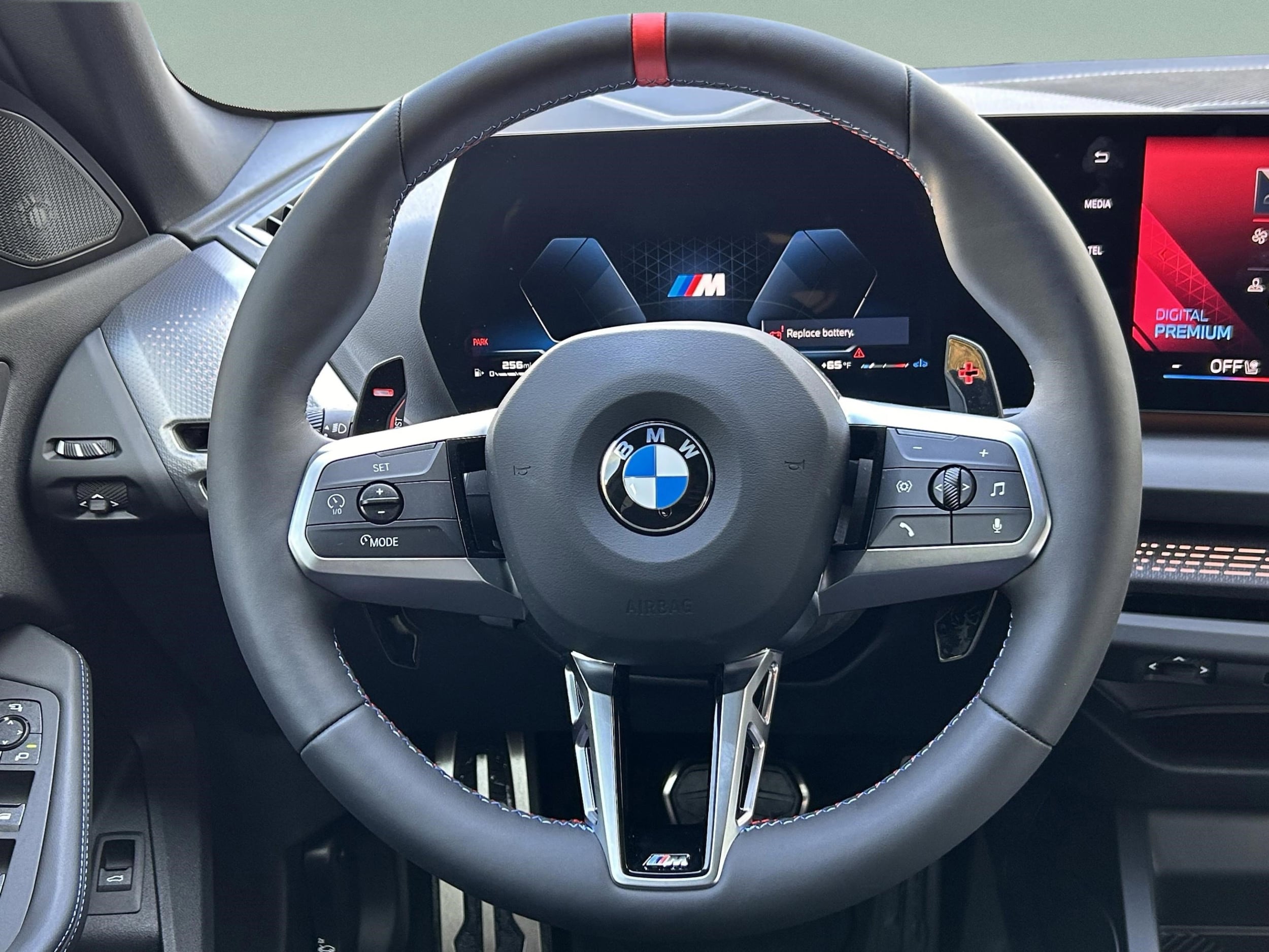 2025 BMW 2 Series M235 - Photo 10