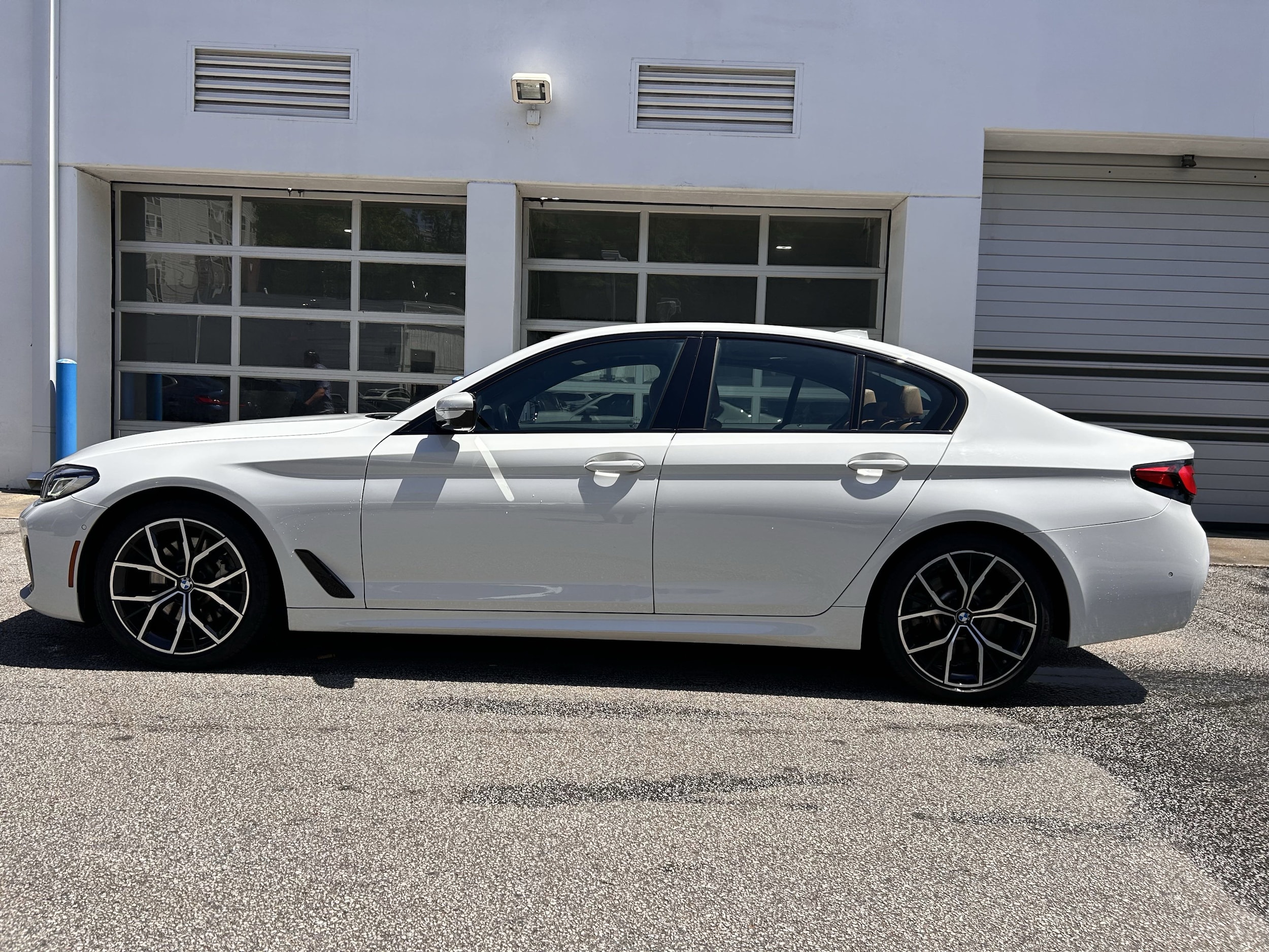 Used 2022 BMW 5 Series 530i with VIN WBA13BJ04NWX76039 for sale in Decatur, GA