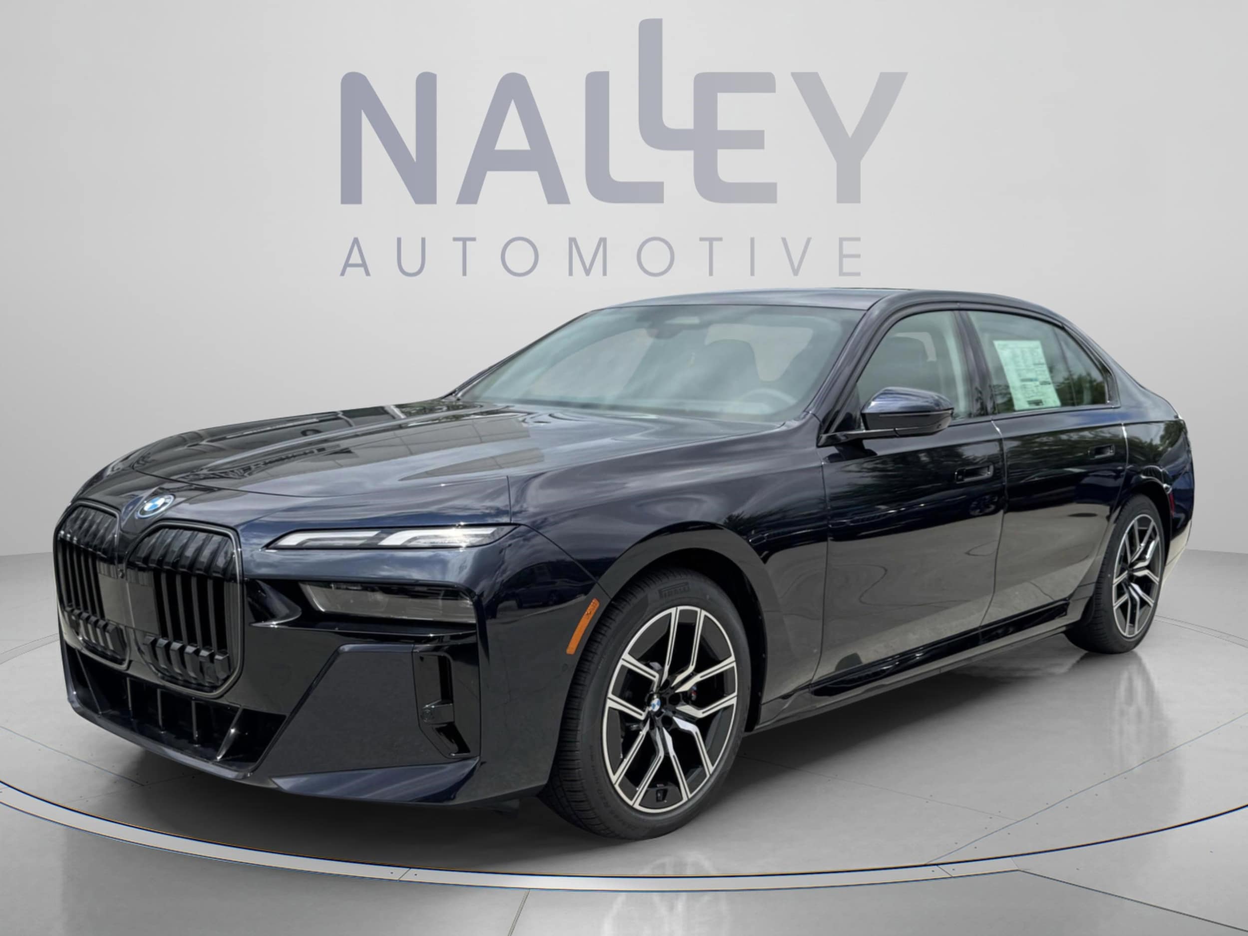 2025 BMW i7 xDrive60 Sedan's photo