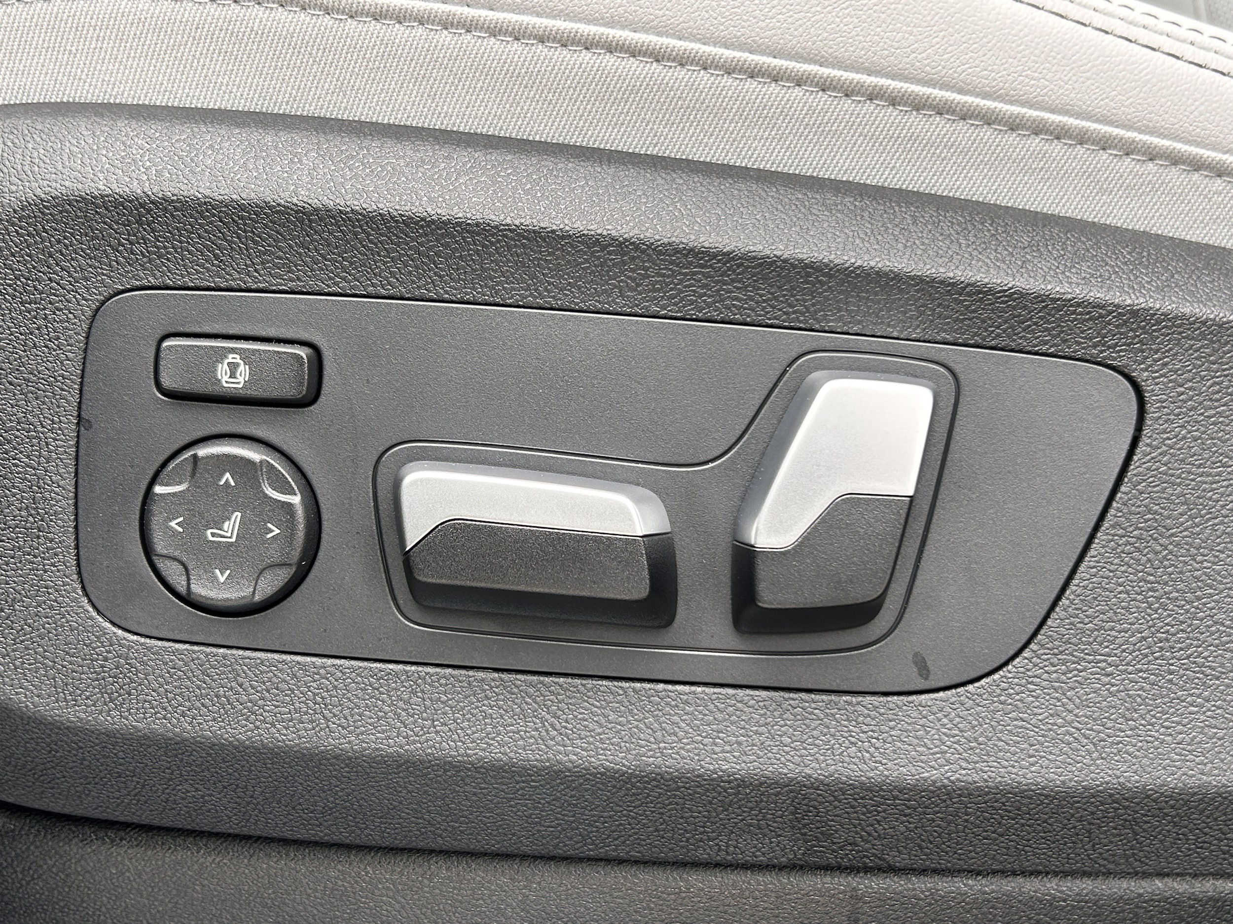 2026 BMW X5 40i - Photo 28