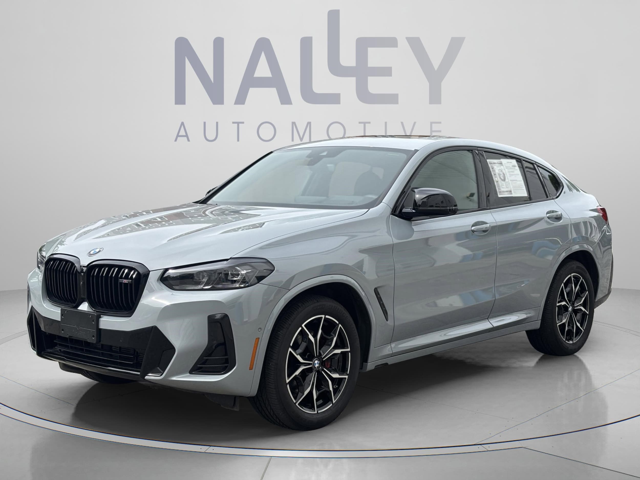 2025 BMW X4 M40i's photo