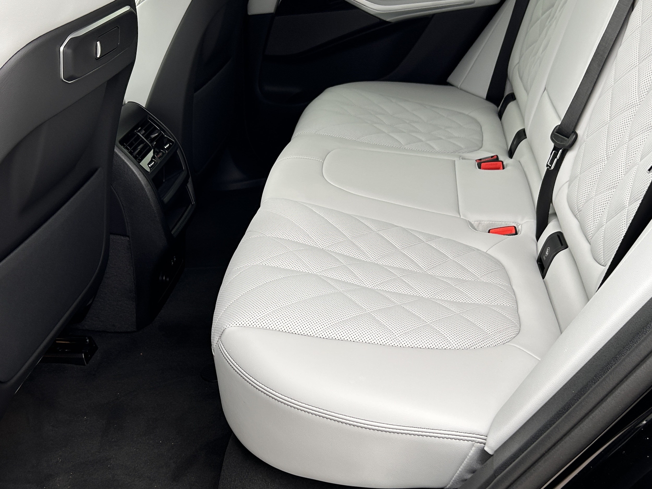 2026 BMW X5 40i - Photo 31