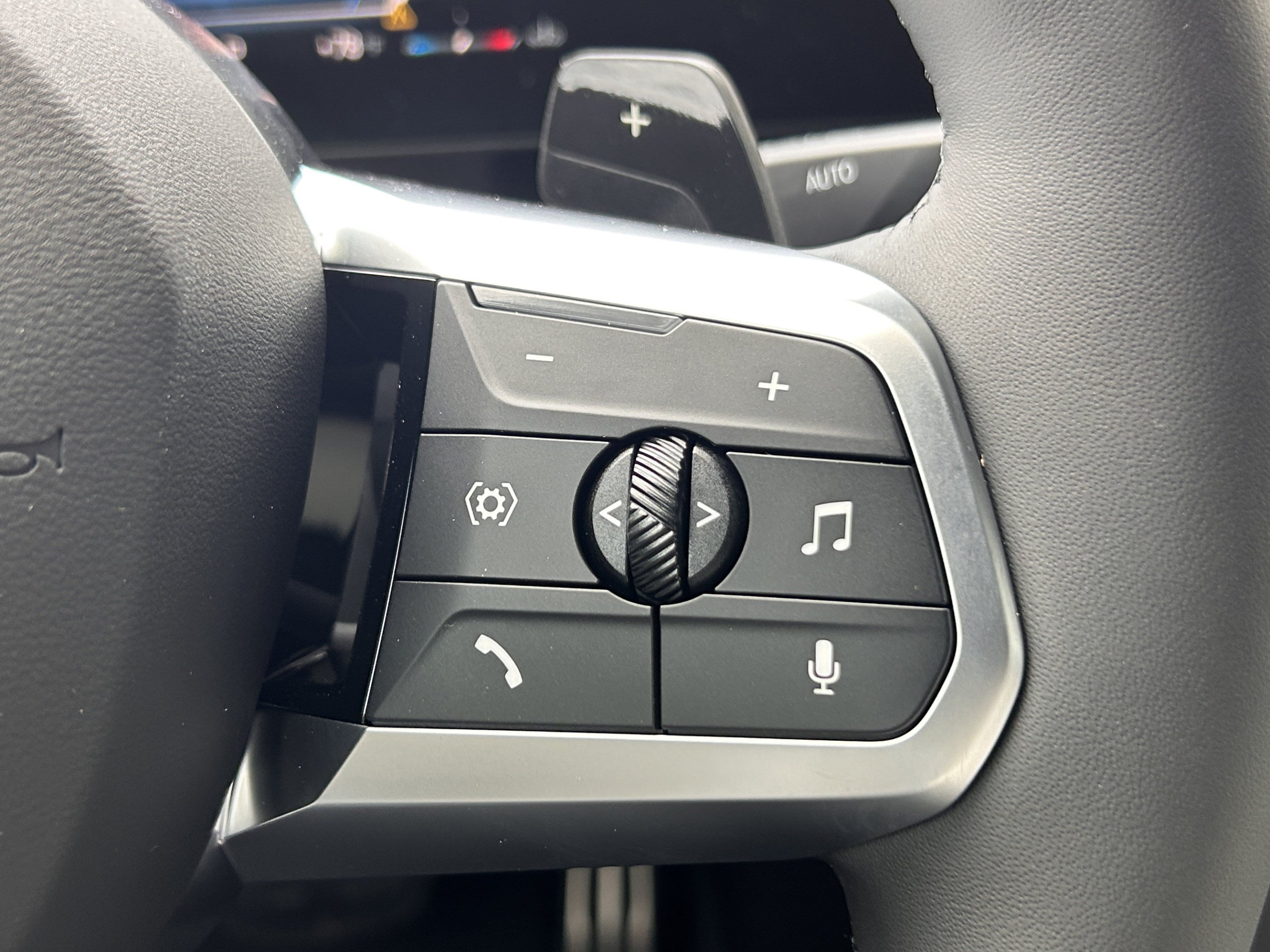 2026 BMW X2 28i - Photo 24