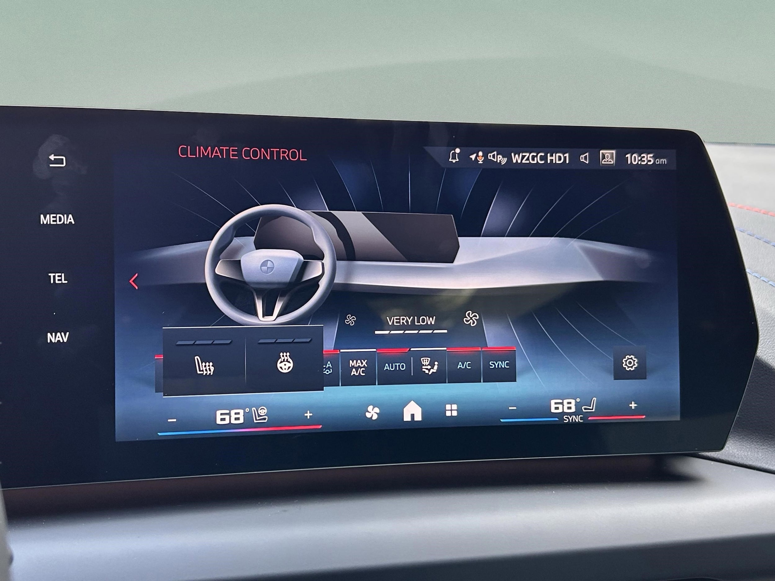 2025 BMW 2 Series M235 - Photo 18