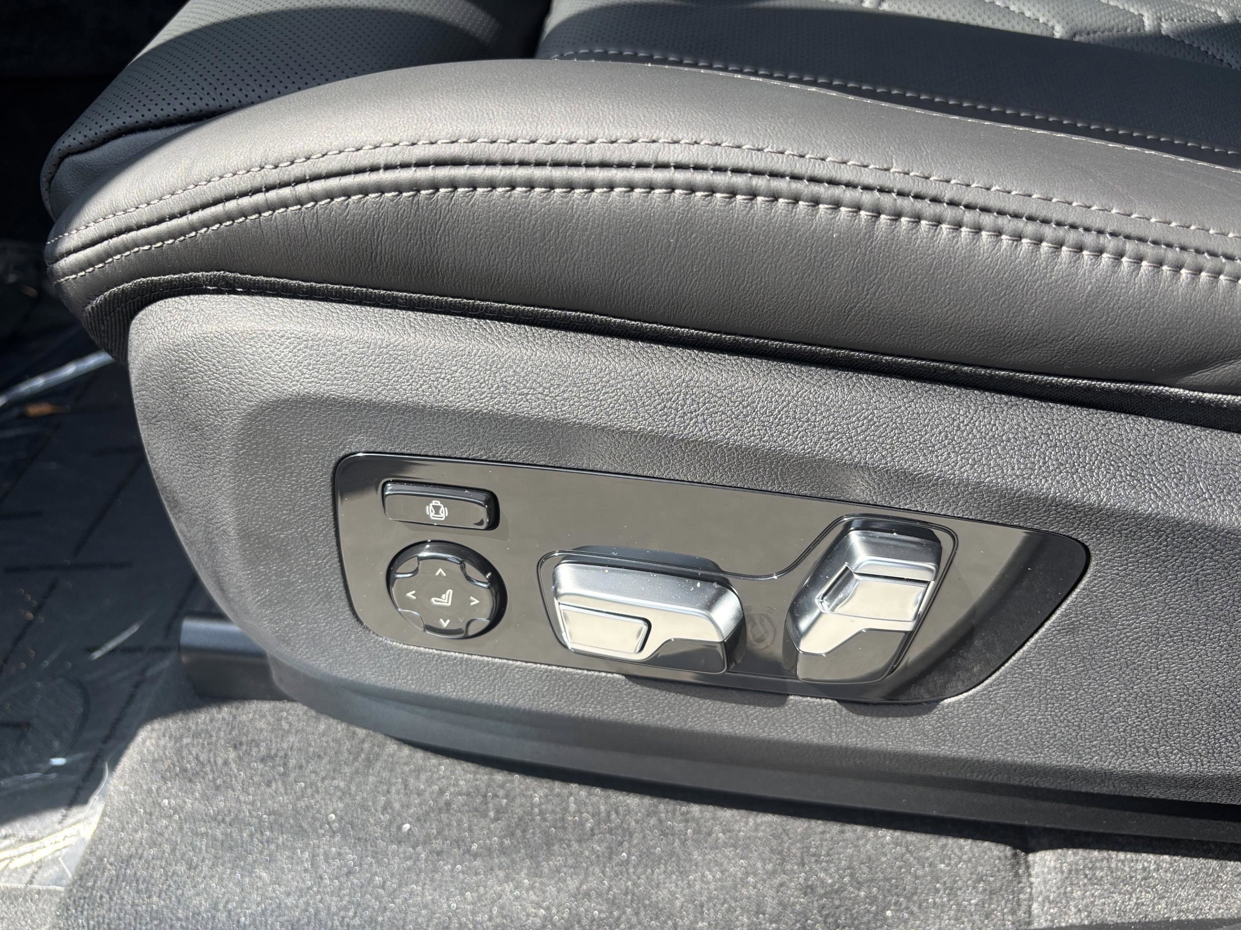 2026 BMW X7 M60i - Photo 19