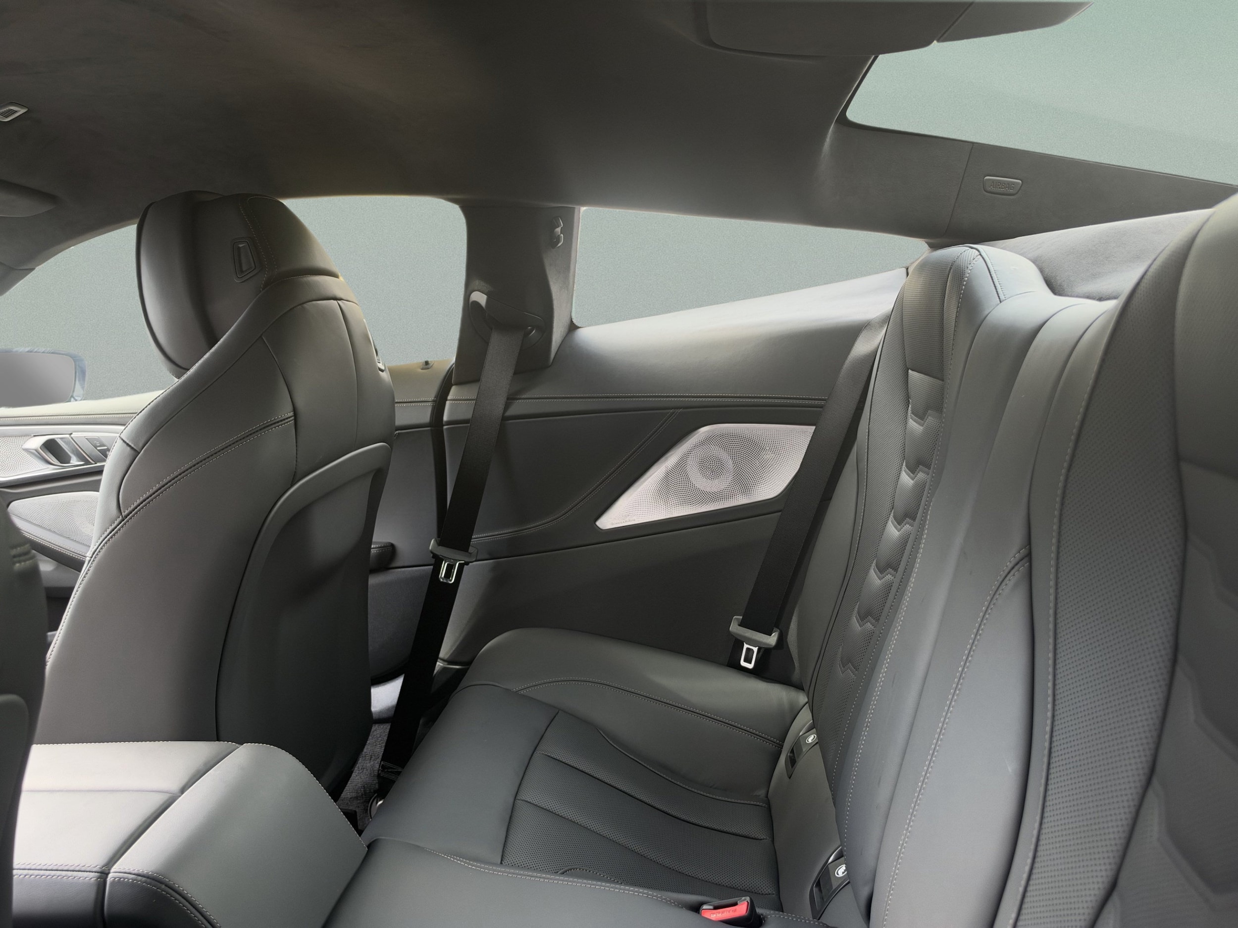 2026 BMW 8 Series 840i - Photo 23