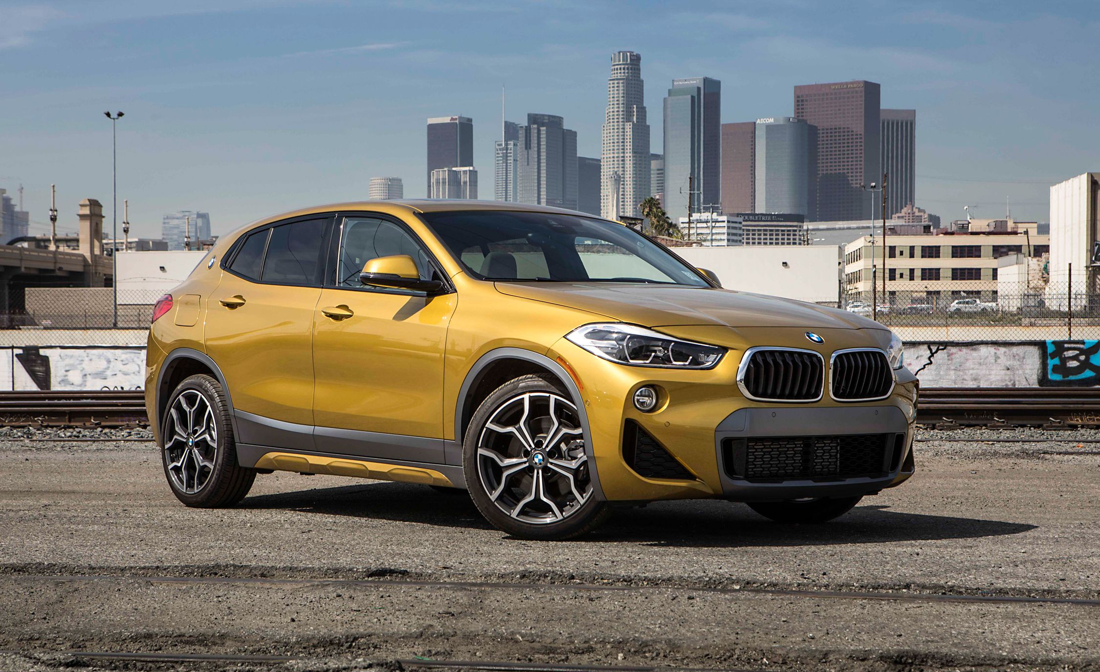 bmwx2.jpg