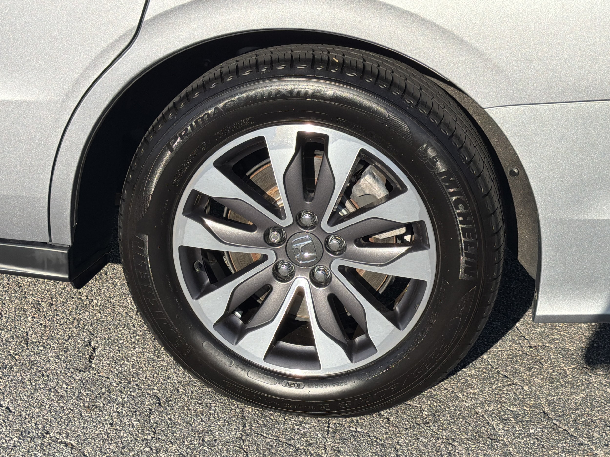 2022 Honda Odyssey EX-L - Photo 11