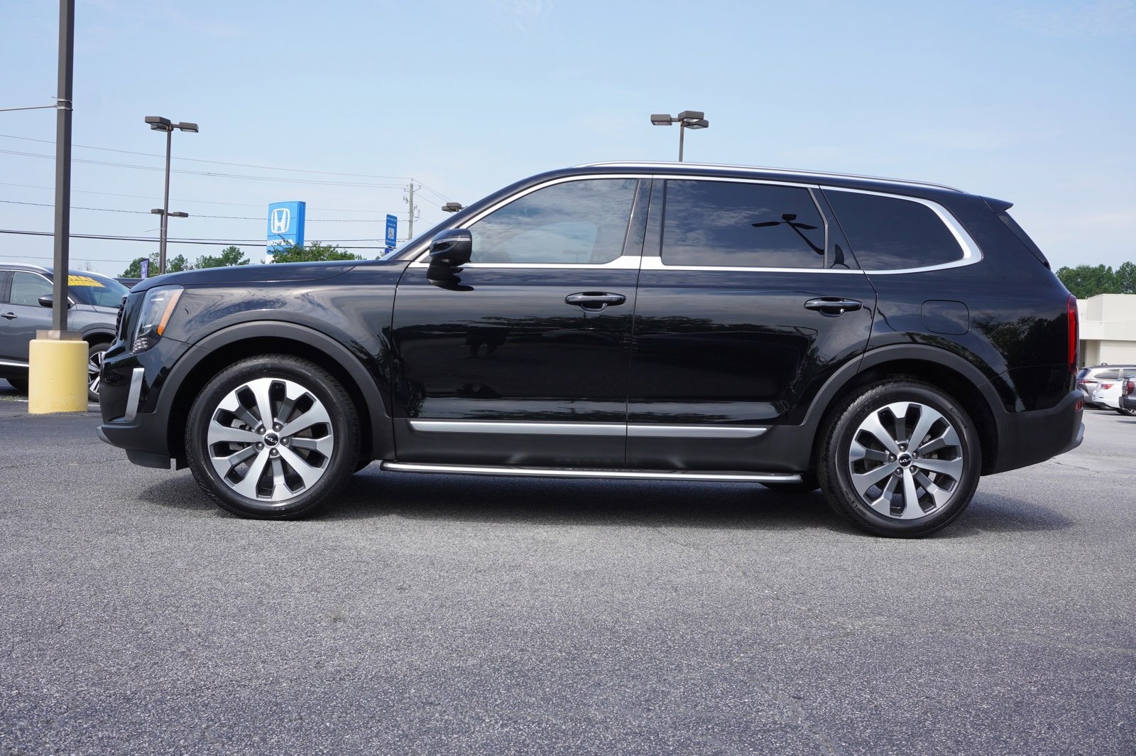 Used 2022 Kia Telluride S with VIN 5XYP64HCXNG234750 for sale in Atlanta, GA