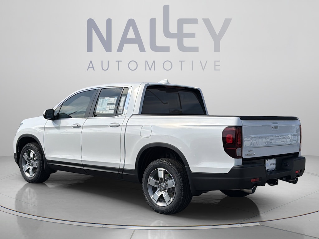 New 2026 Honda Ridgeline RTL Truck Crew Cab