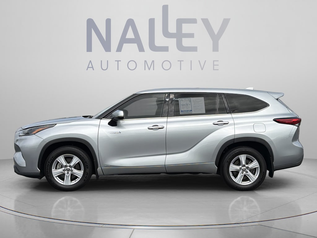 Used 2021 Toyota Highlander Hybrid LE SUV