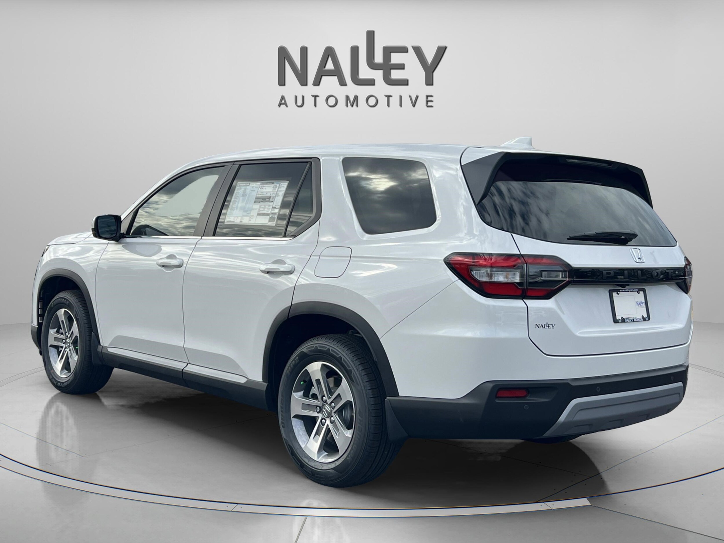 2025 Honda Pilot EX-L photo 2