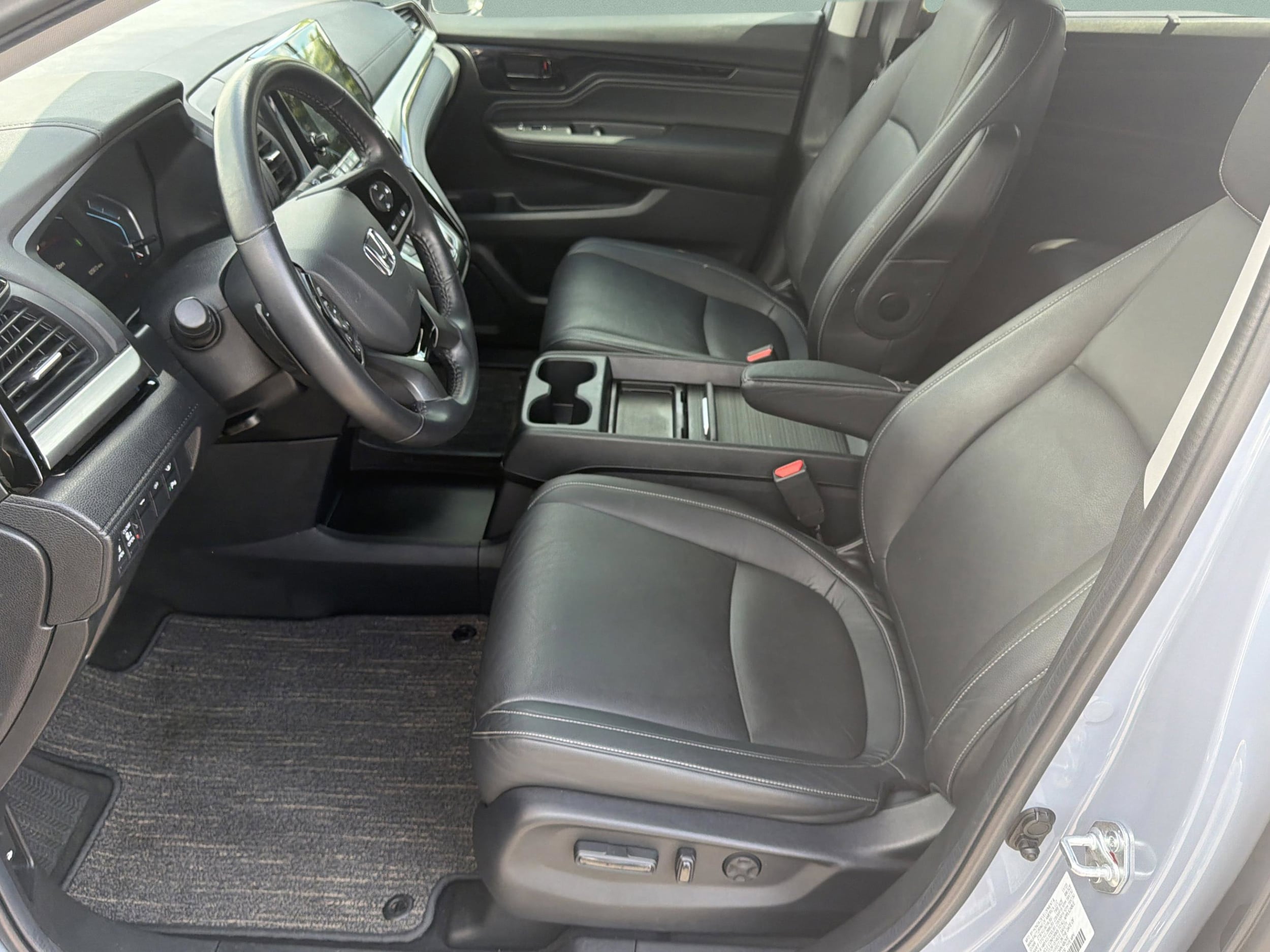 2024 Honda Odyssey Touring - Photo 21