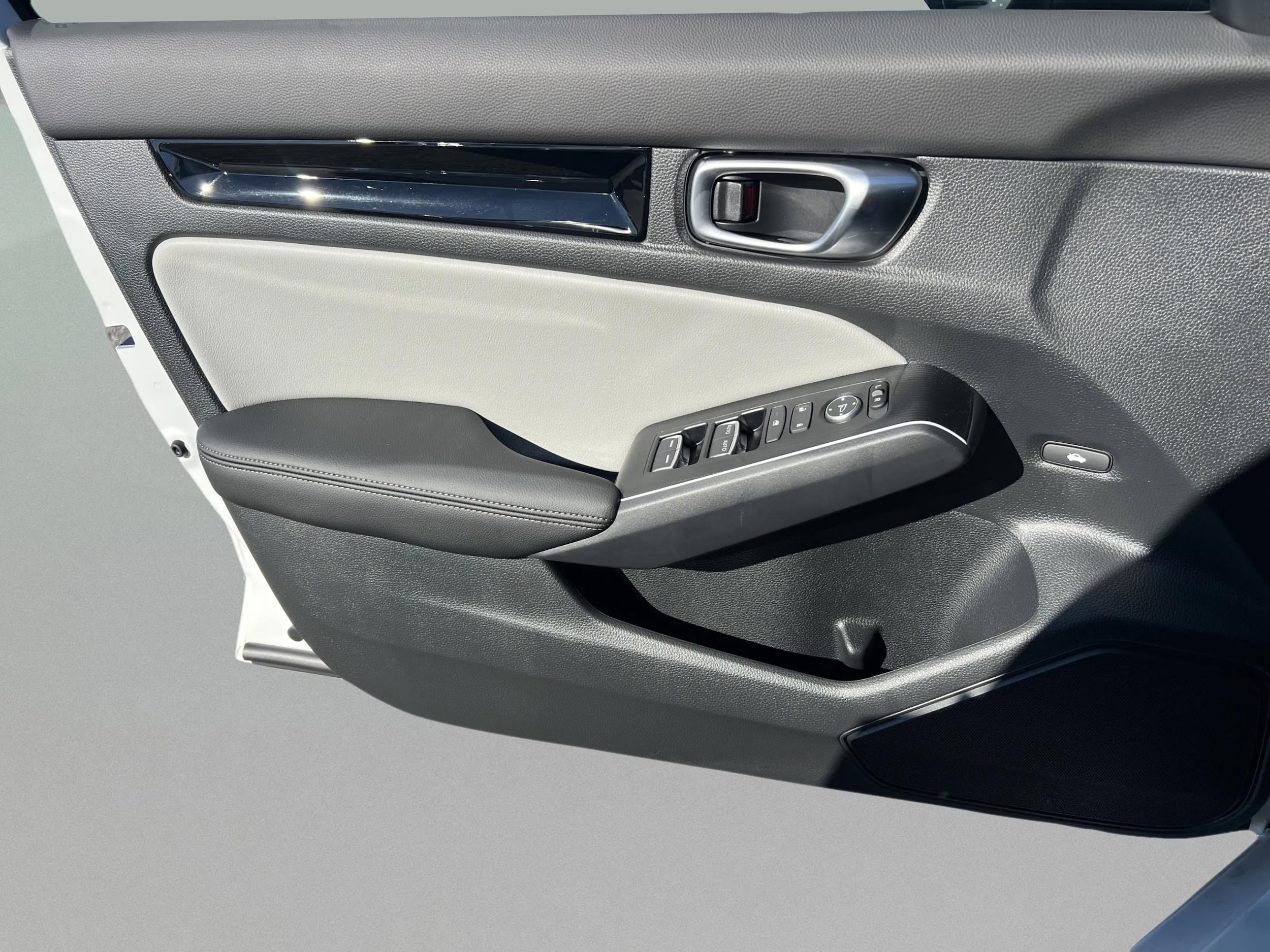 2026 Honda Civic Sport Touring - Photo 30