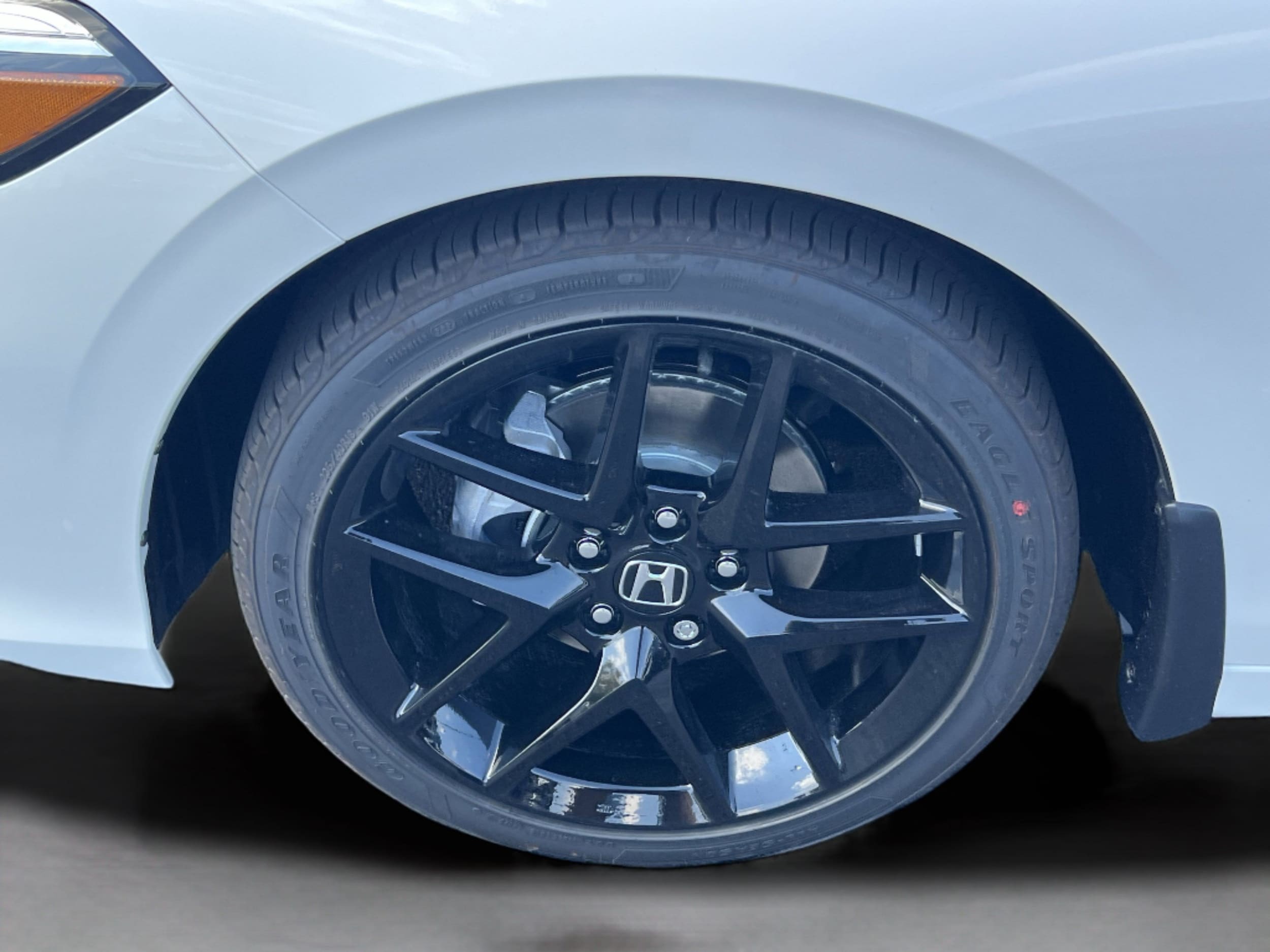 2026 Honda Civic Hatchback Sport - Photo 13