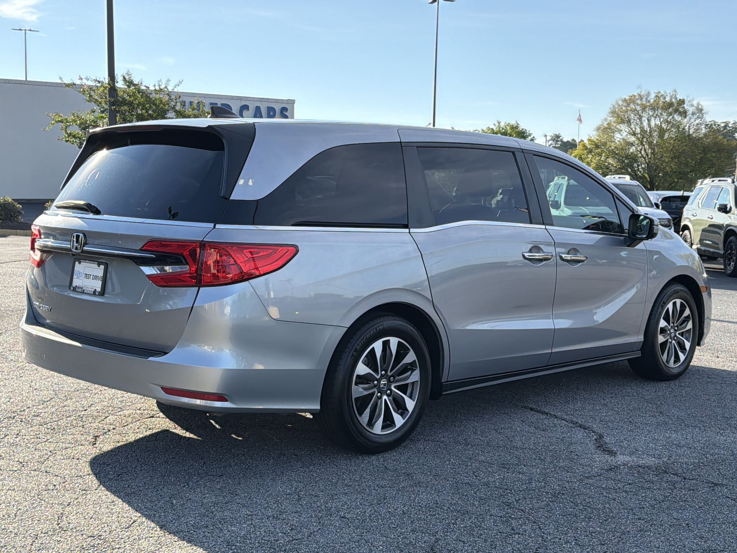 2022 Honda Odyssey EX-L - Photo 8