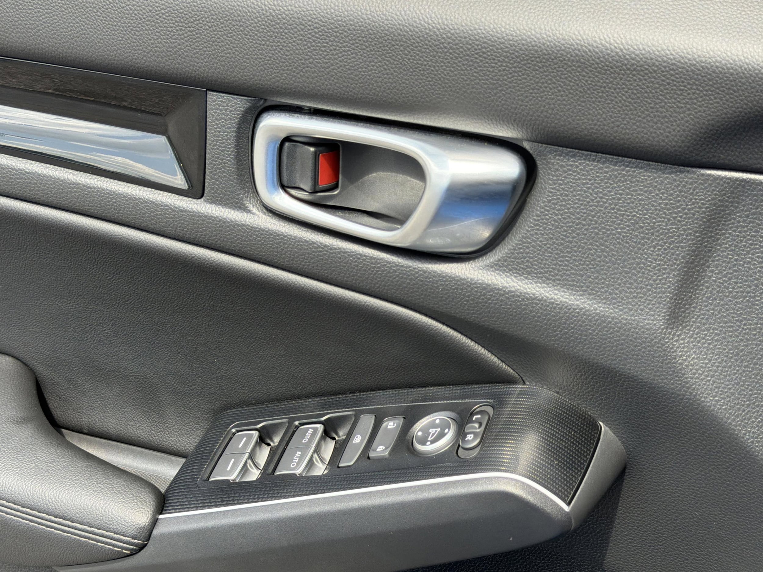 2026 Honda Civic Hatchback Sport Touring - Photo 23