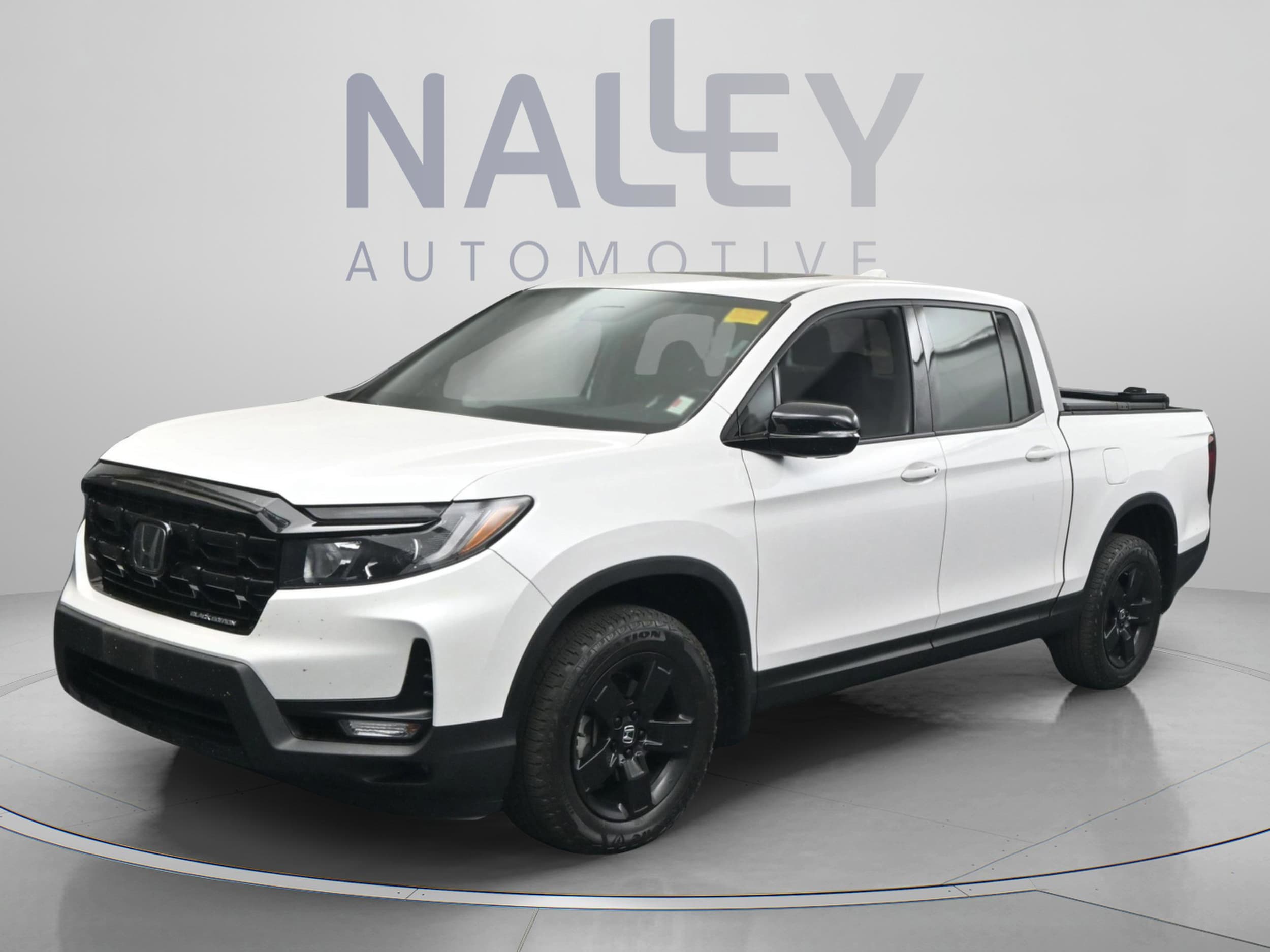 2024 Honda Ridgeline Black Edition's photo