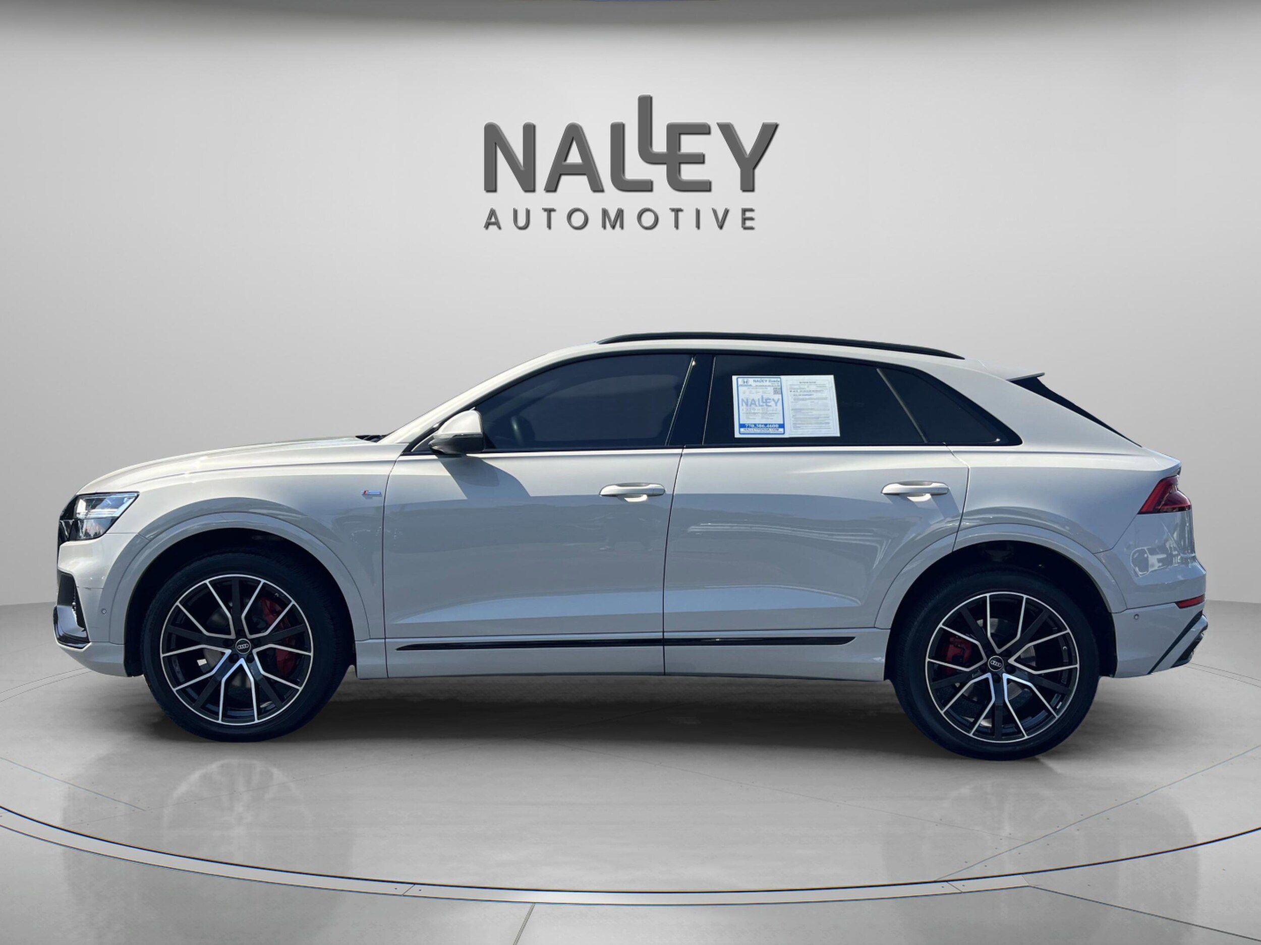 2022 Audi Q8 55 Premium Plus photo 2