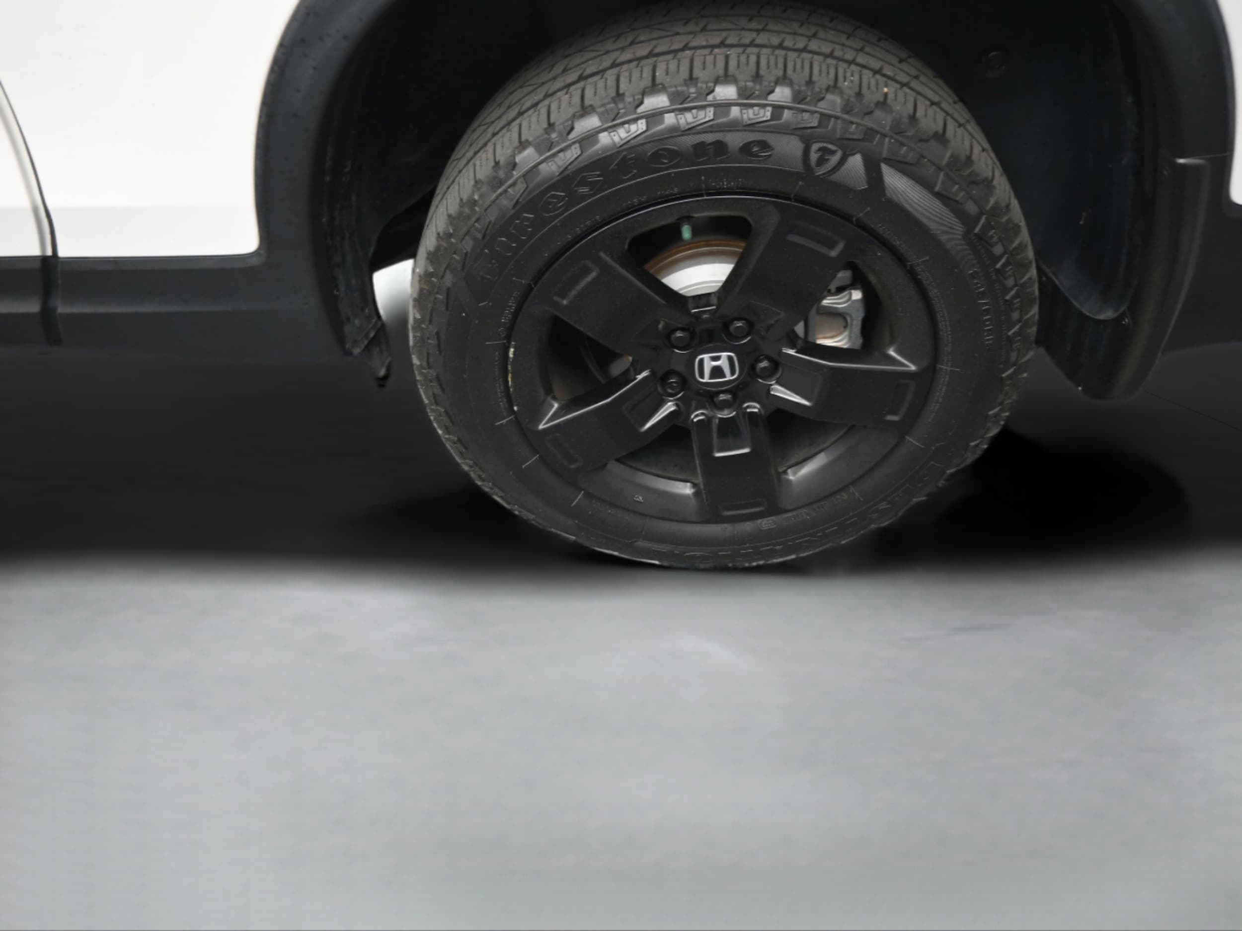 2024 Honda Ridgeline Black Edition - Photo 13