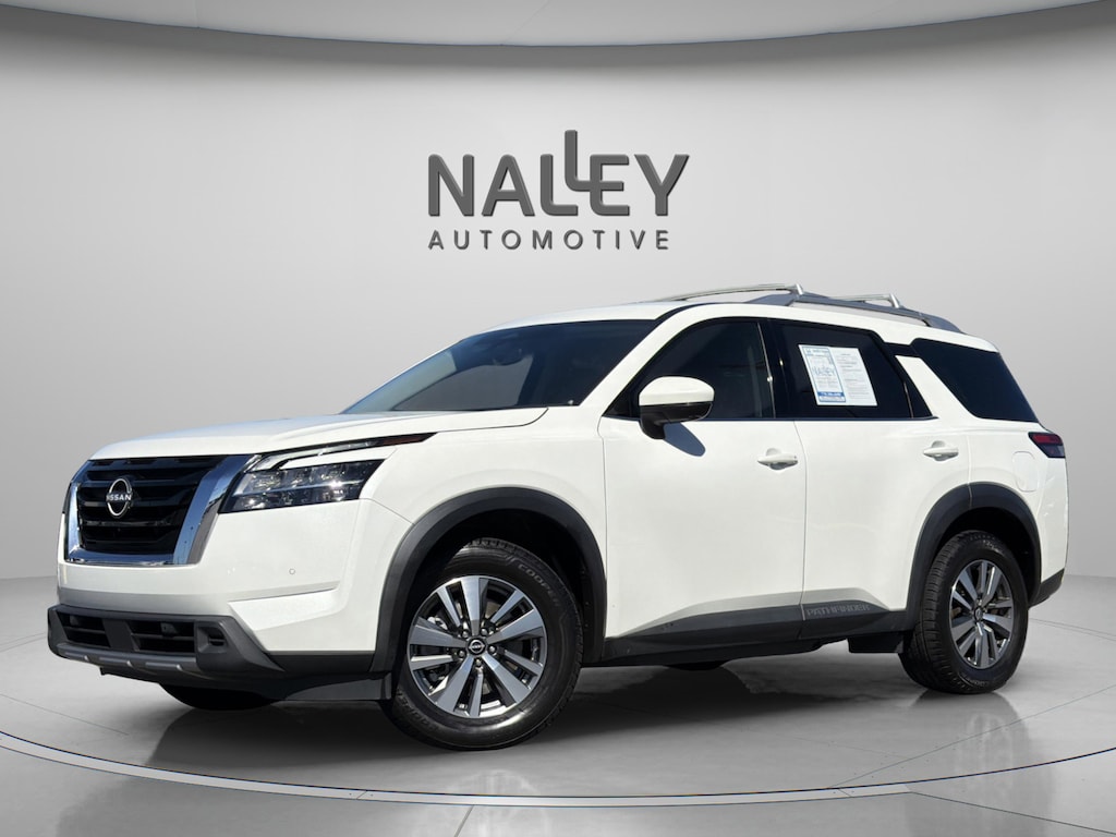 Used 2023 Nissan Pathfinder SL SUV