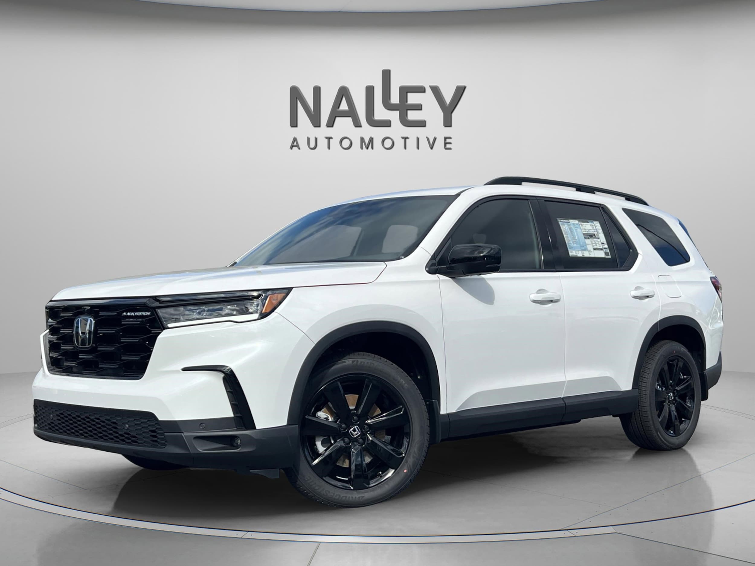 2025 Honda Pilot Black Edition's photo