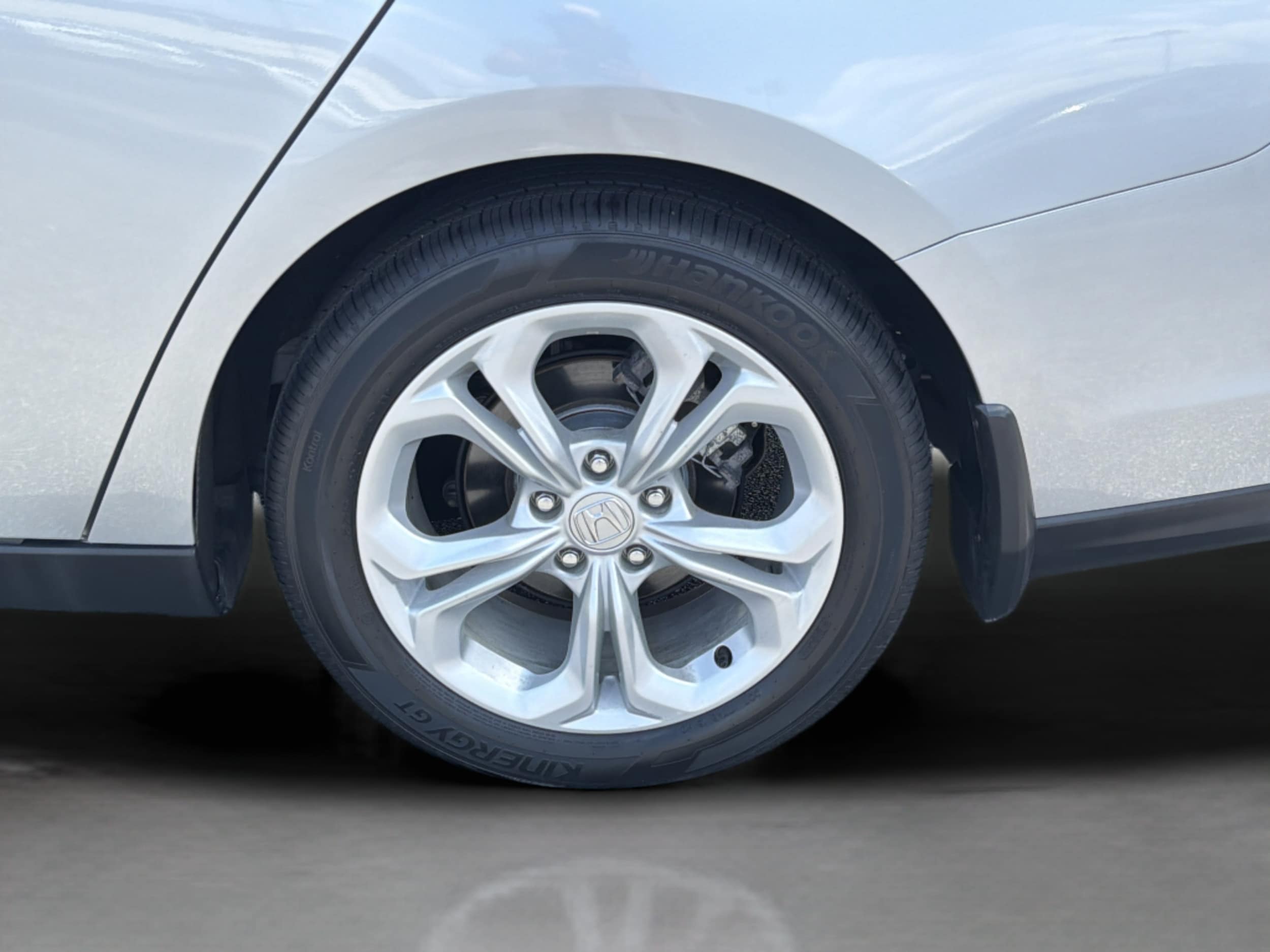 2024 Honda Accord LX - Photo 29