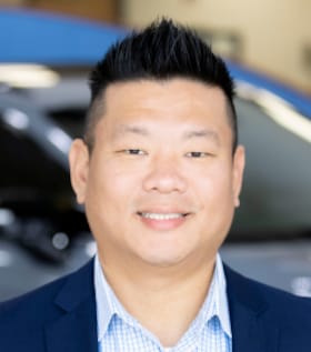 Staff member Joe Cha  from ID_a3ddf6ed19c1