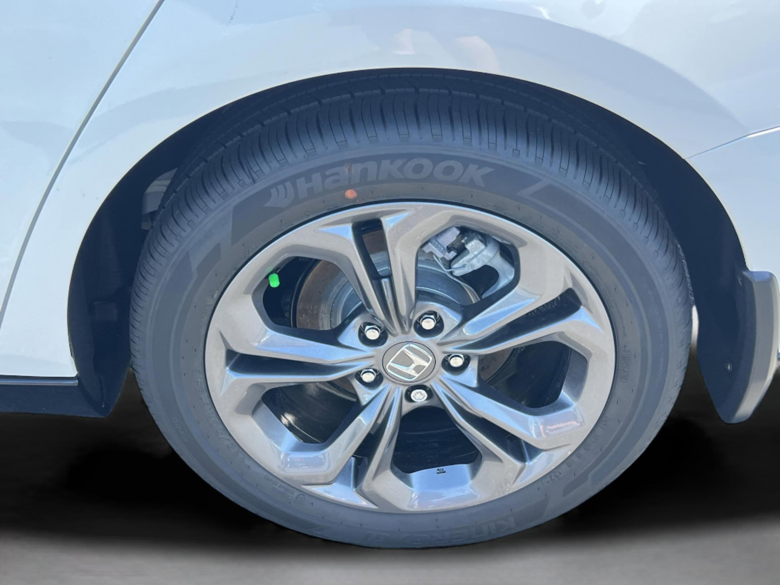 2025 Honda Accord Hybrid EX-L photo 4