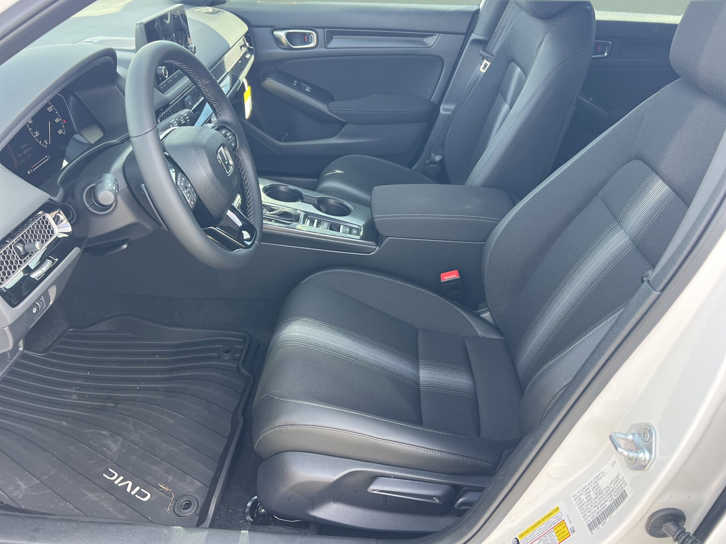 2026 Honda Civic Hatchback Sport - Photo 22