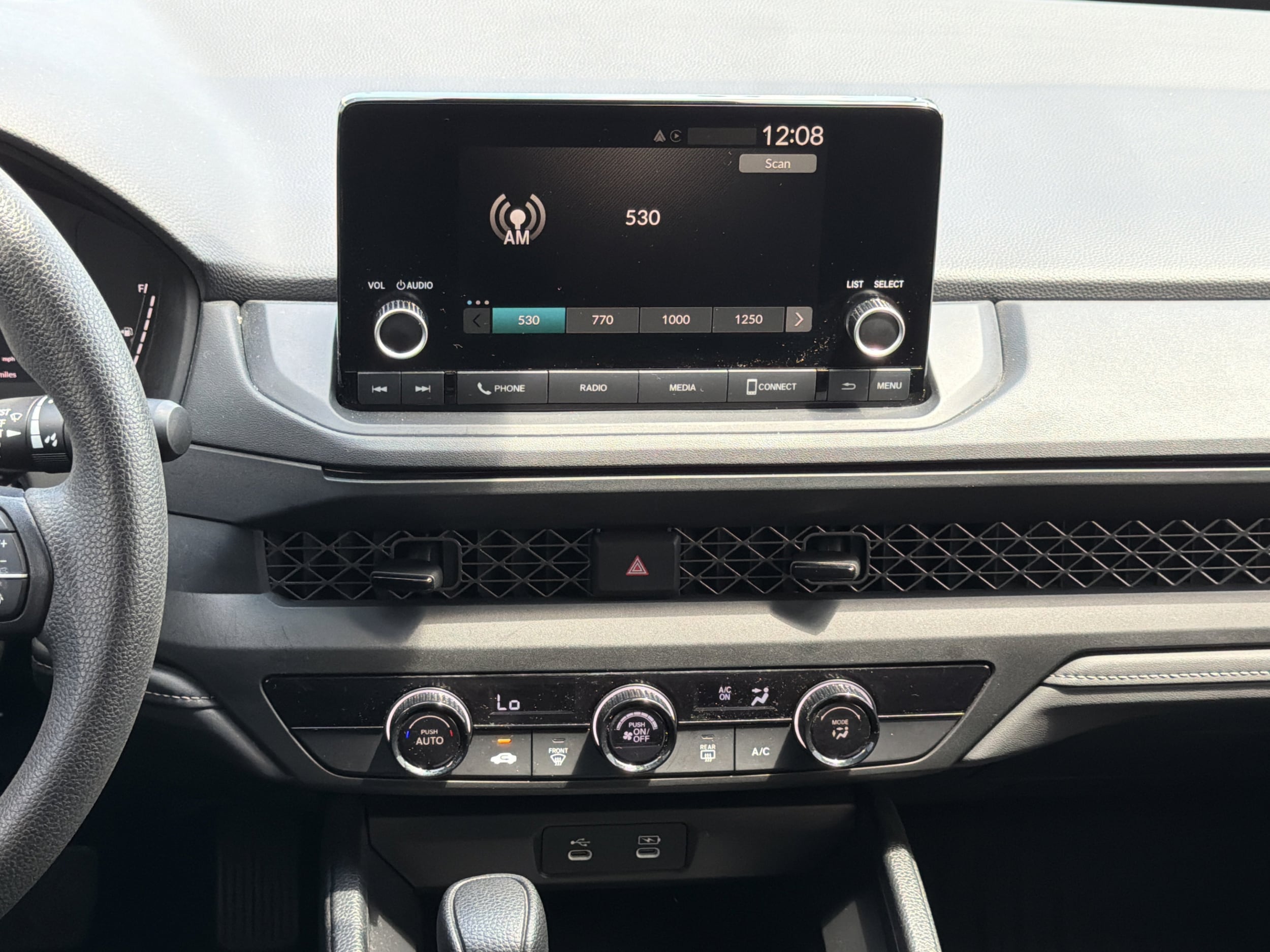 2024 Honda Accord LX - Photo 11