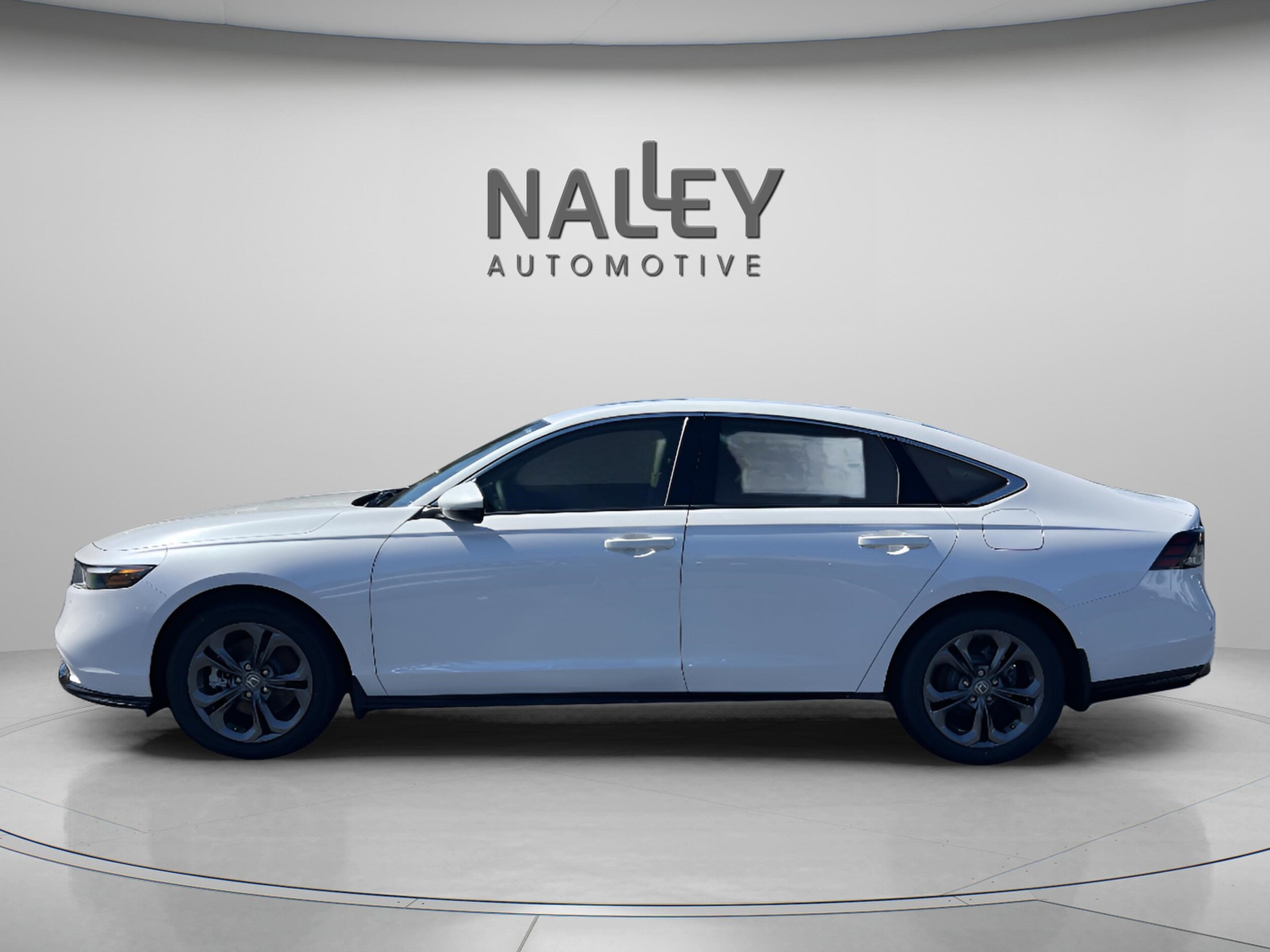 2025 Honda Accord Hybrid EX-L photo 2