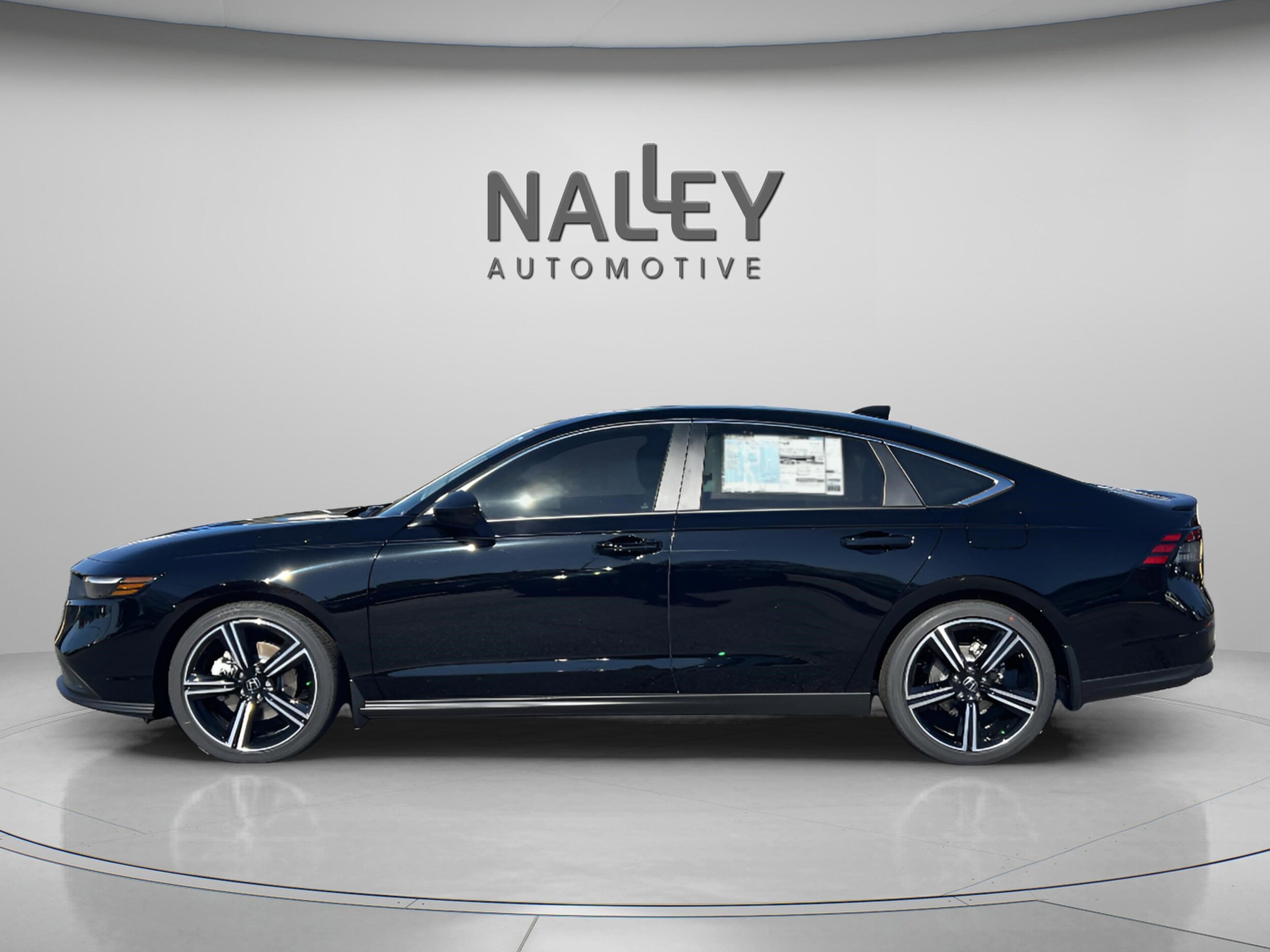 2025 Honda Accord Hybrid Sport photo 2