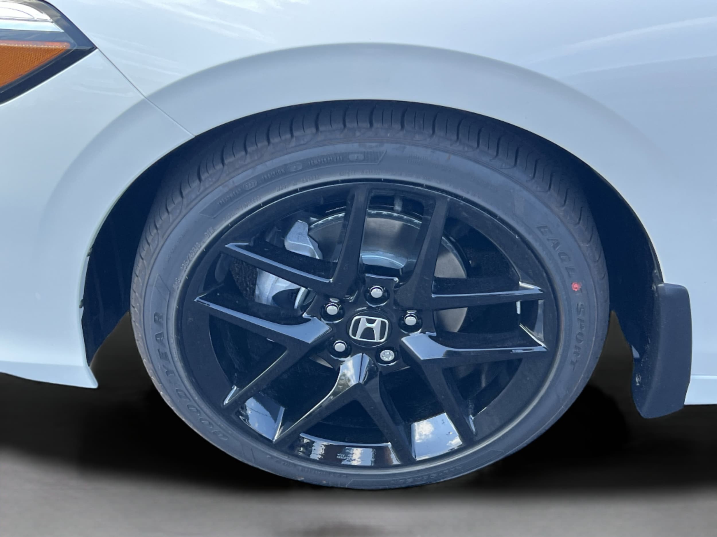 2026 Honda Civic Hatchback Sport - Photo 13