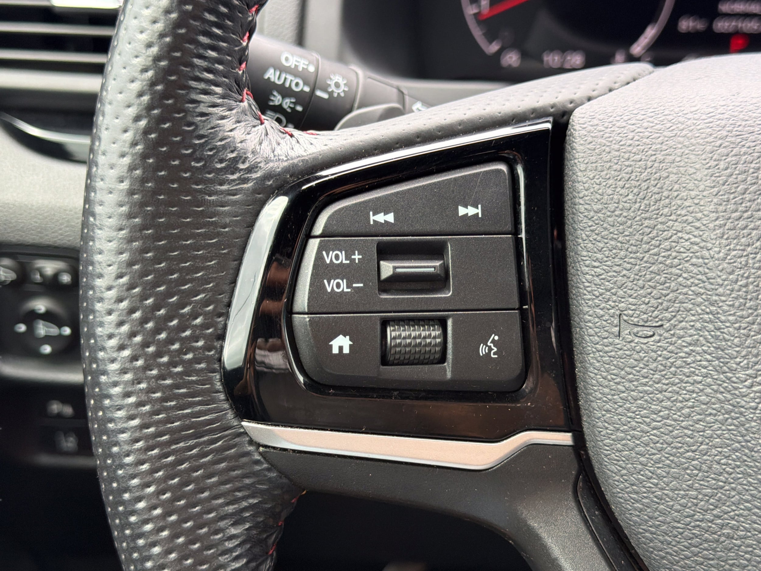 2024 Honda Ridgeline Black Edition - Photo 28