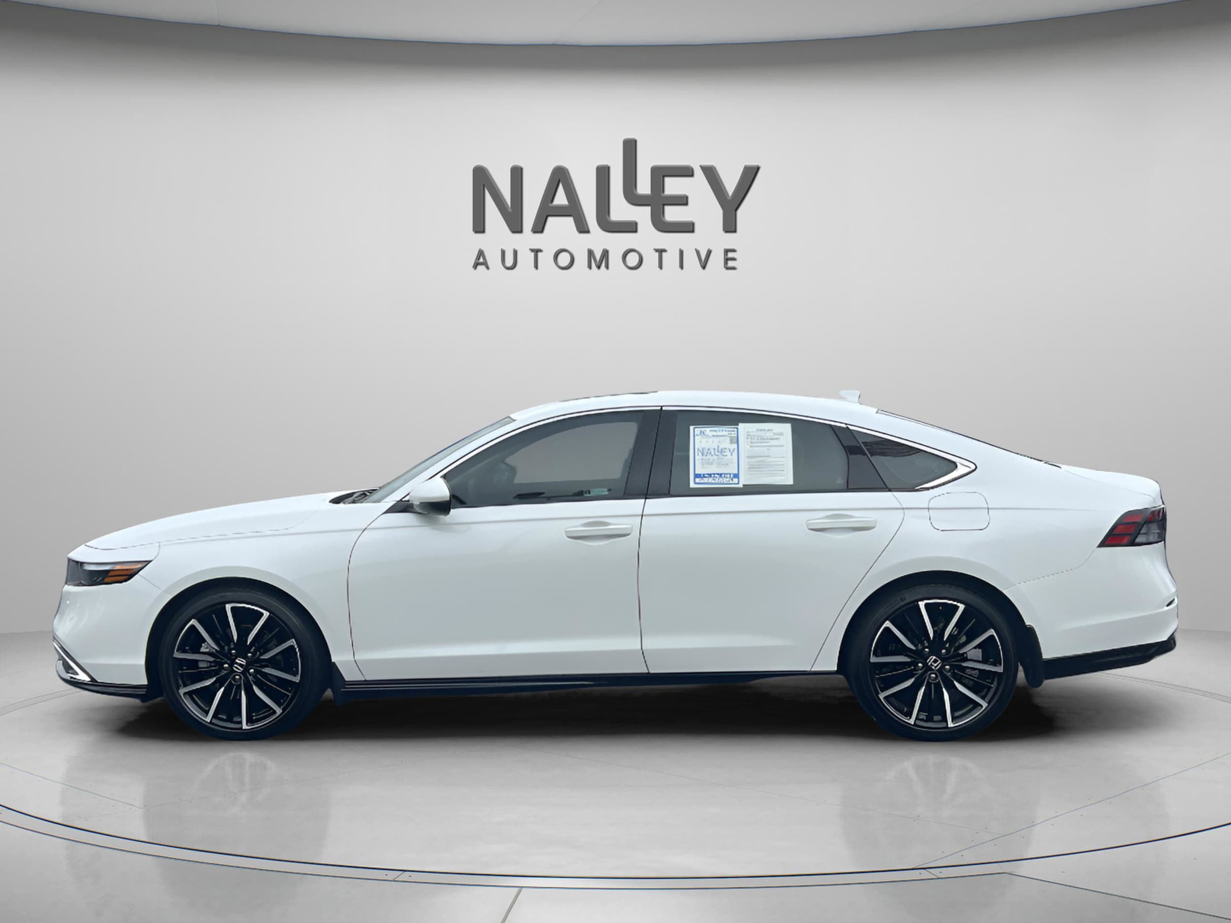 2025 Honda Accord Hybrid Touring's photo